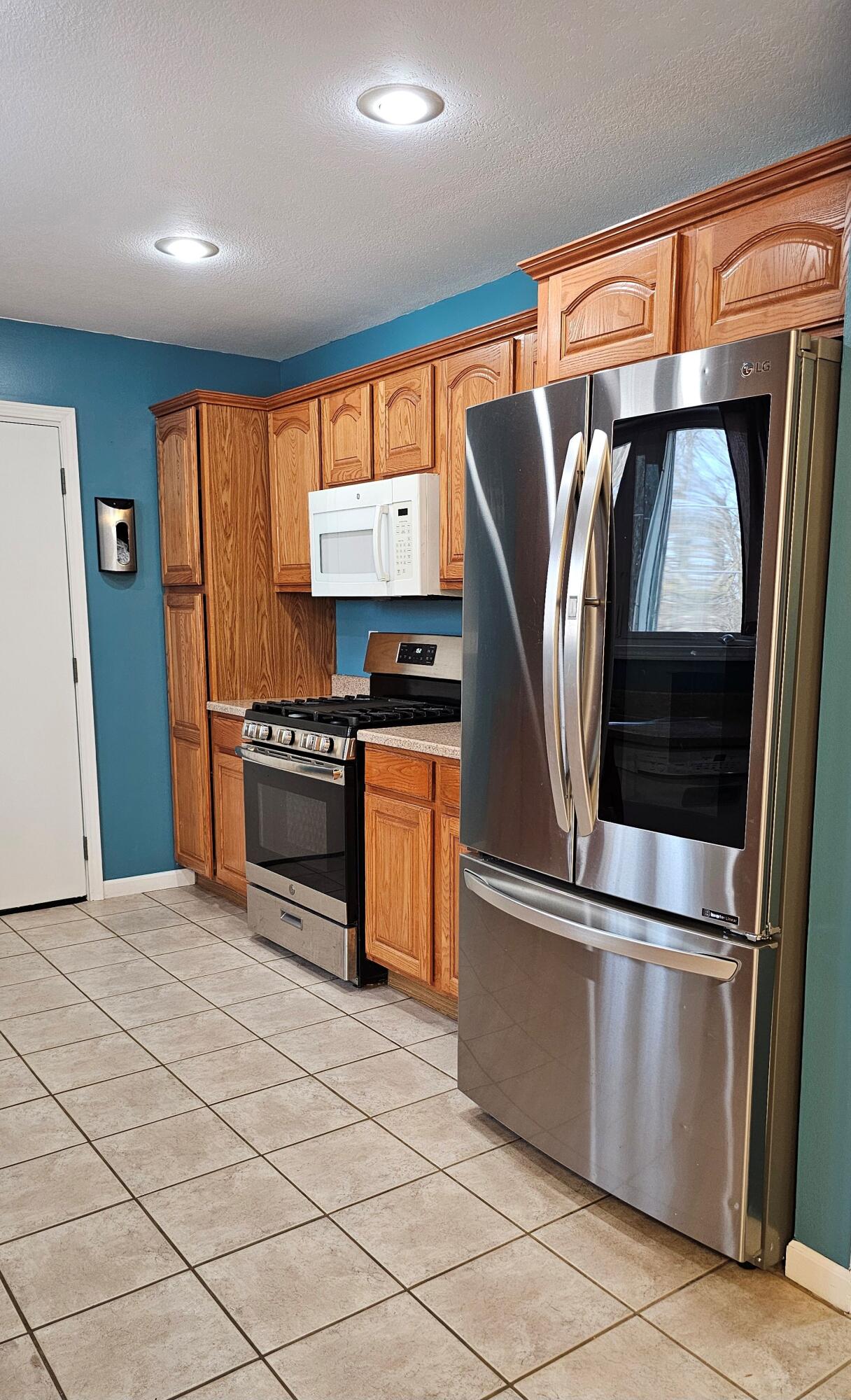 10513 Loughrea Lane Property Photo 10