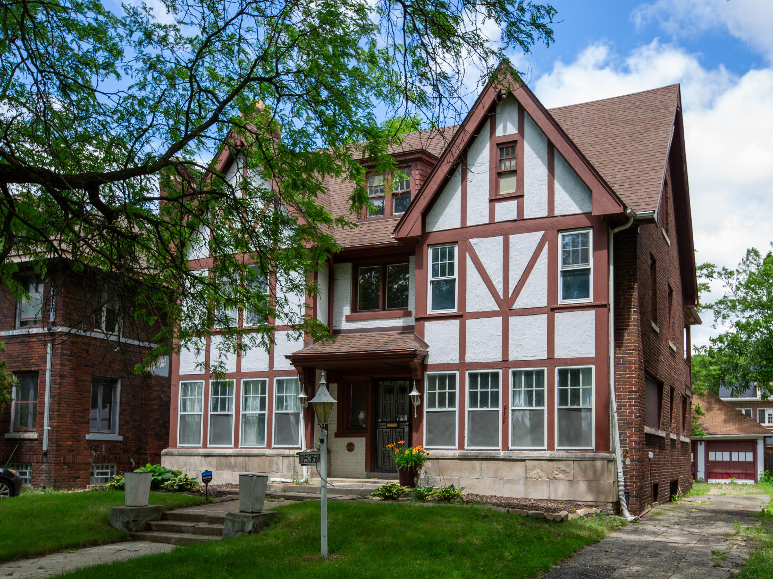 1536 Chicago Boulevard Property Photo 1