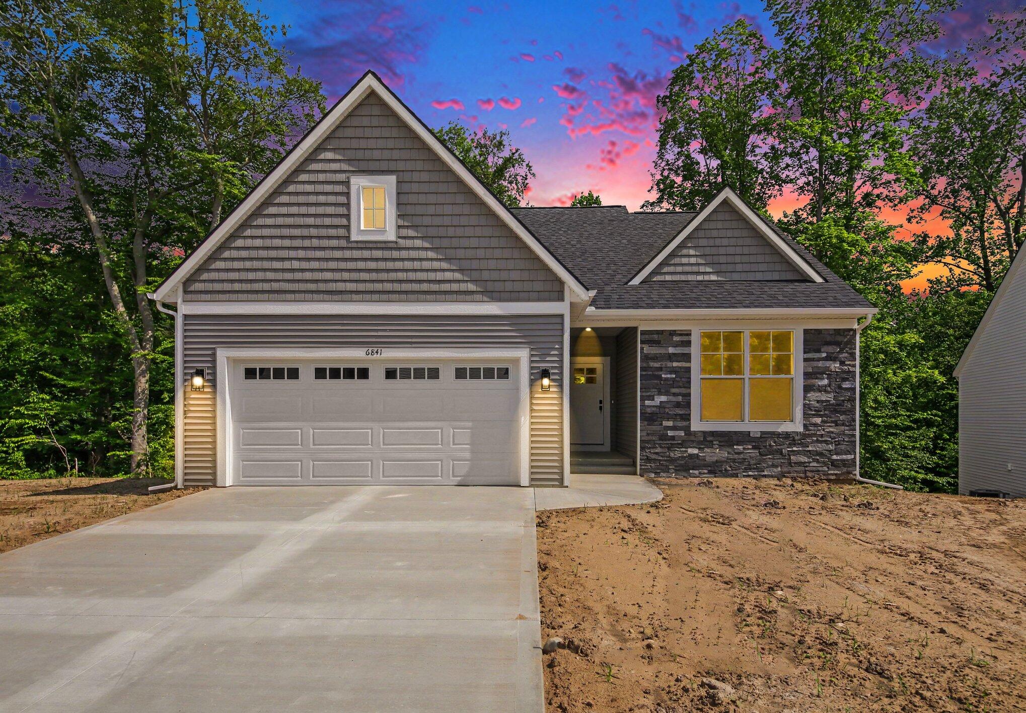 6841 Loggers Ridge Run Se Property Photo 2