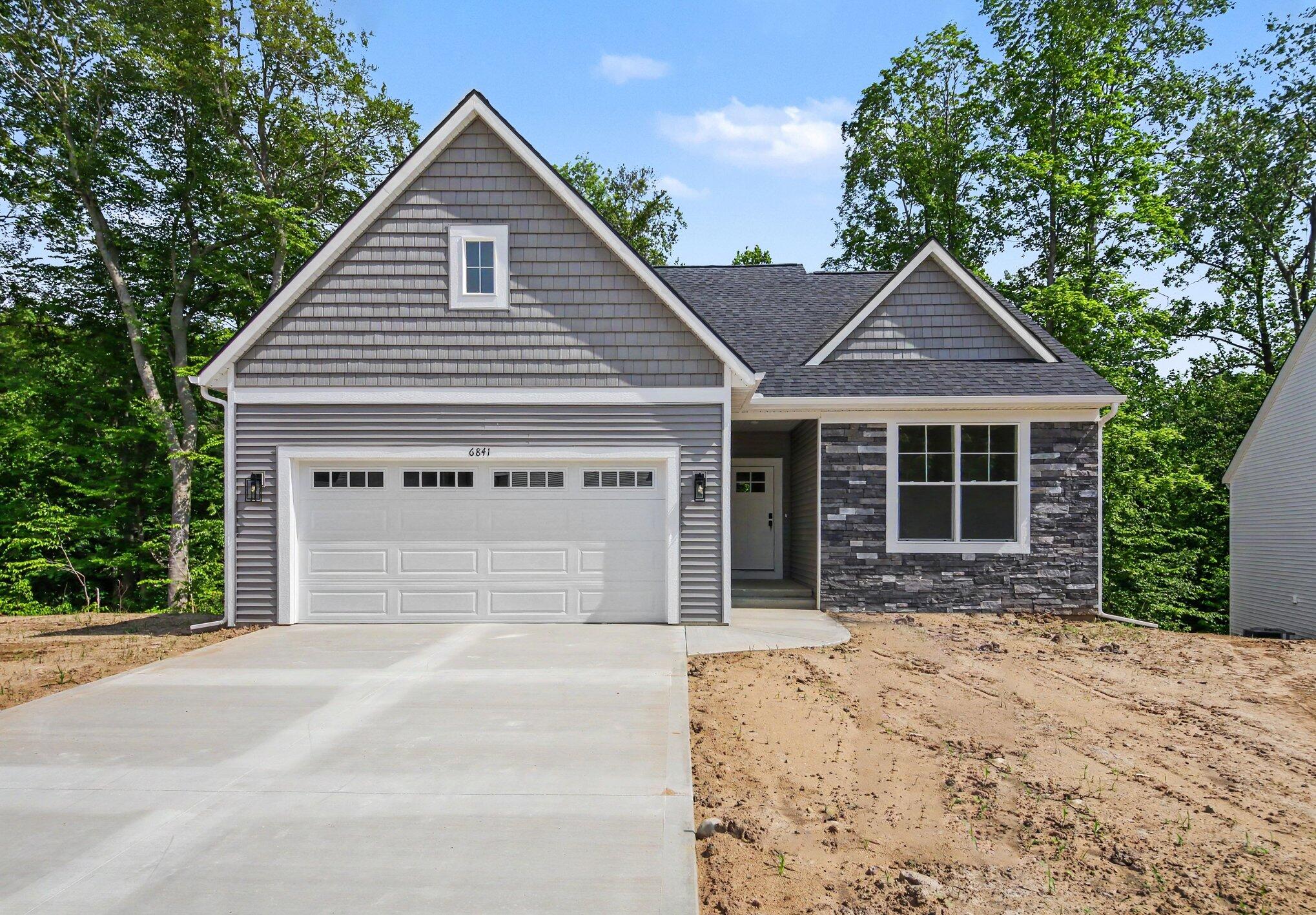 6841 Loggers Ridge Run Se Property Photo 3