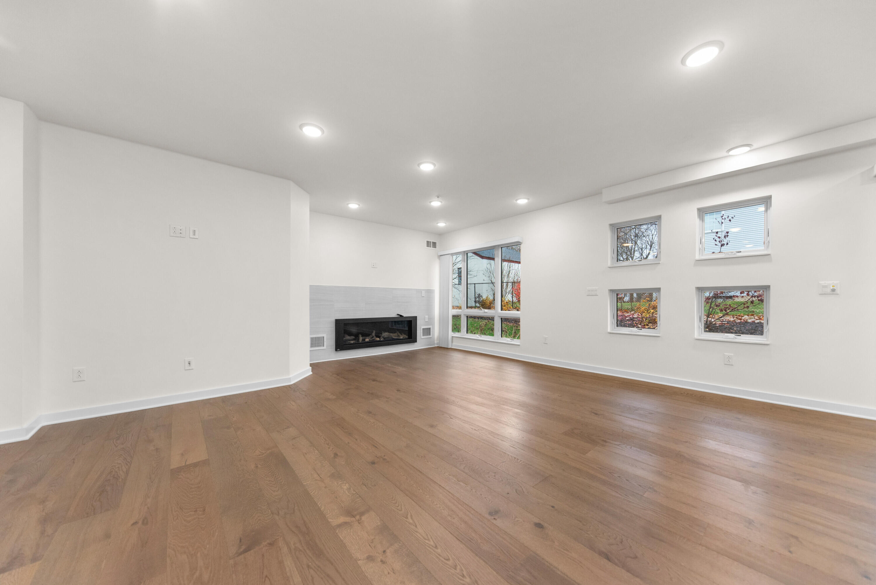 450-462 W Stadium Boulevard Property Photo 6
