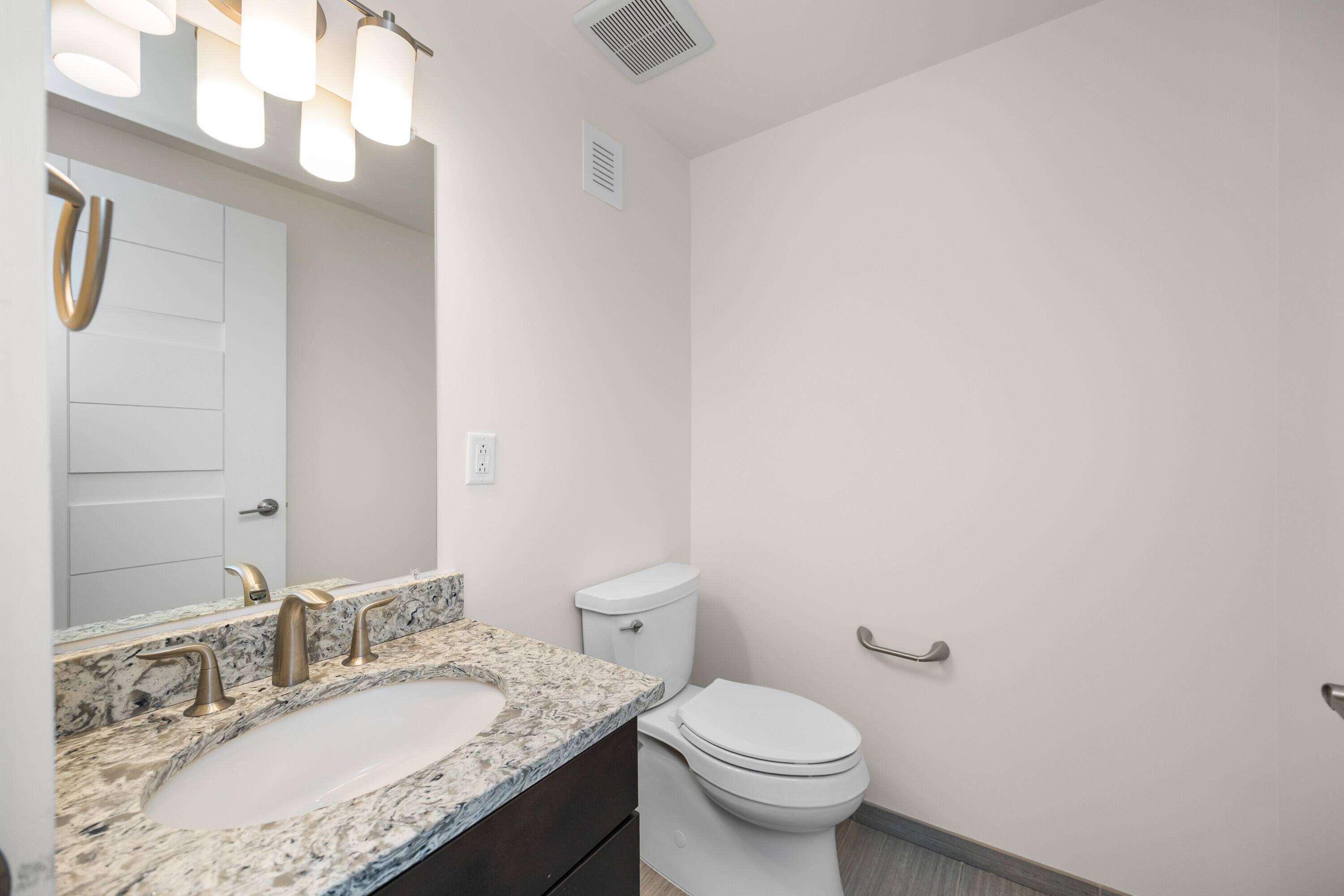 450-462 W Stadium Boulevard Property Photo 66