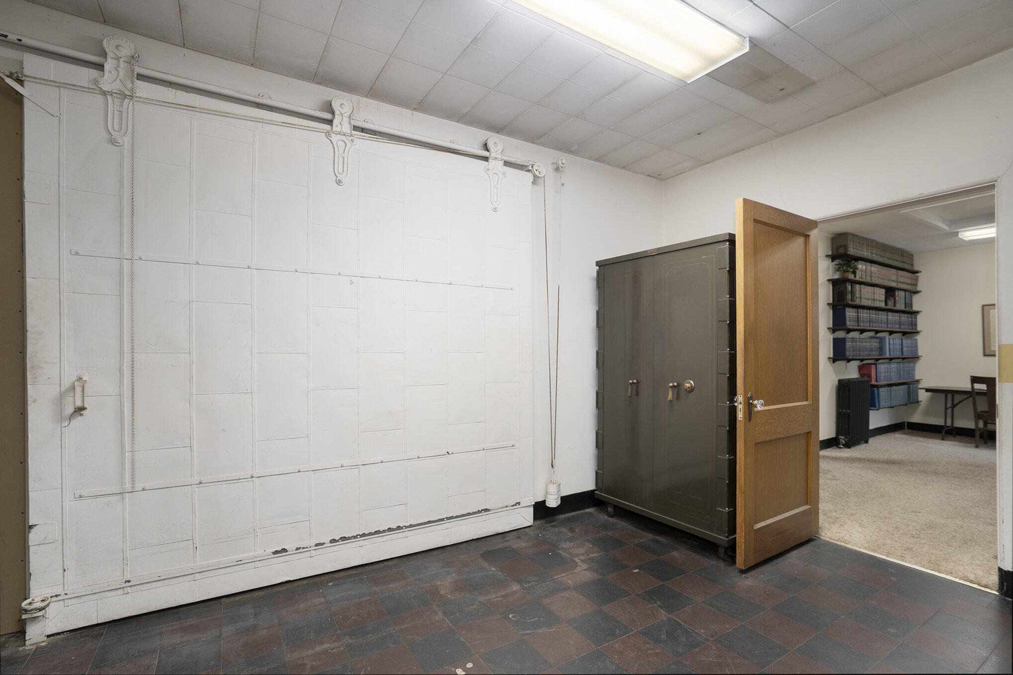 801 Portage Avenue Property Photo 17