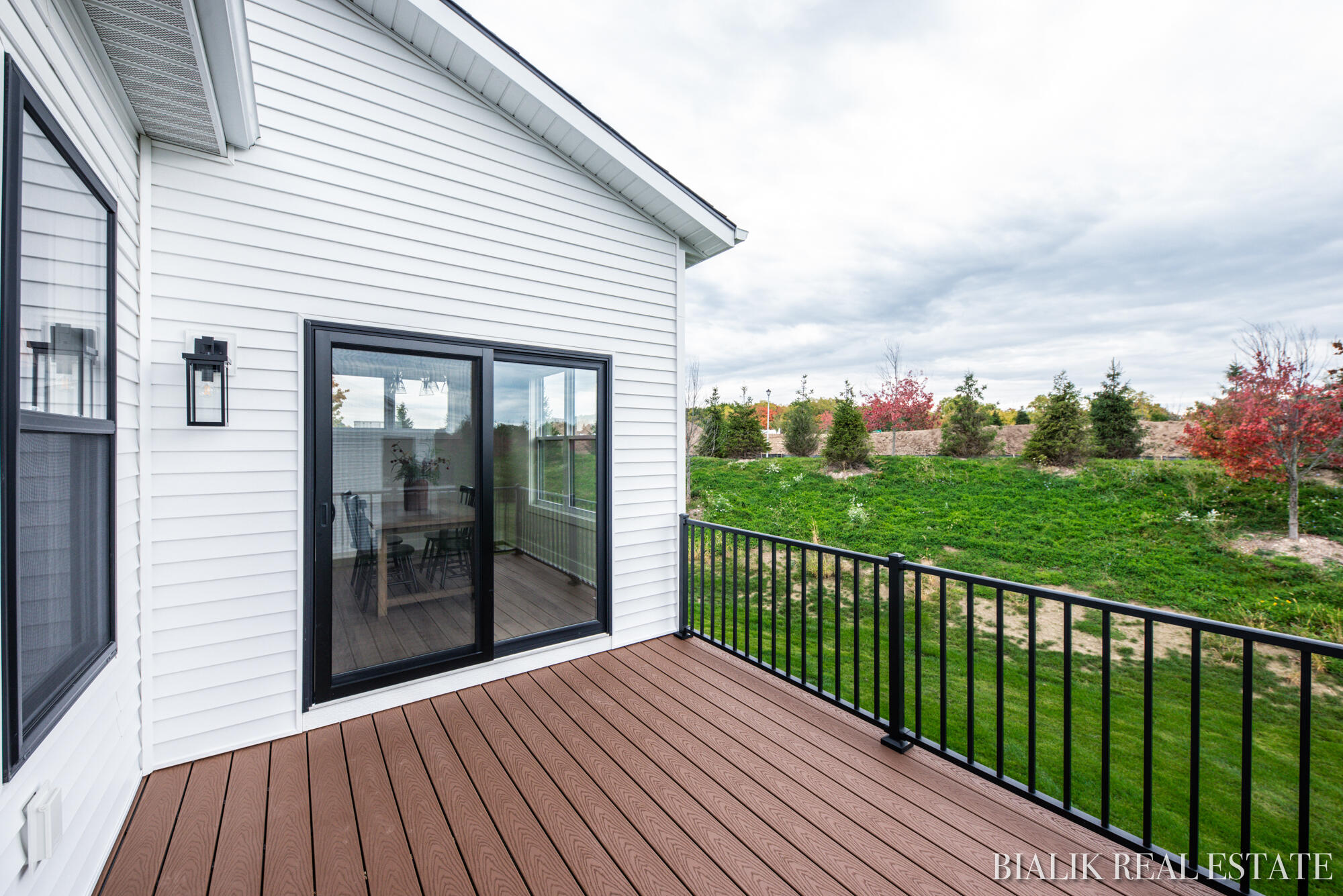 594 Sun Vale Lane Property Photo 27