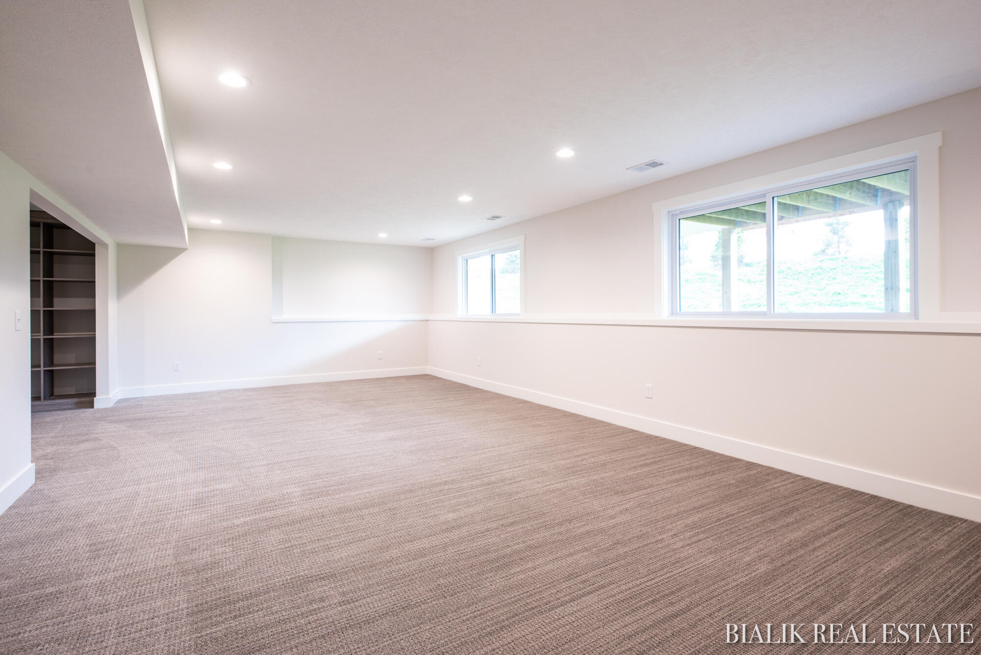 594 Sun Vale Lane Property Photo 39