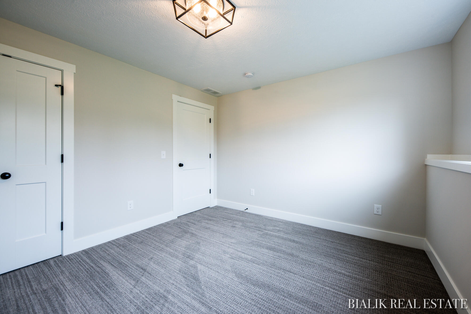 594 Sun Vale Lane Property Photo 42