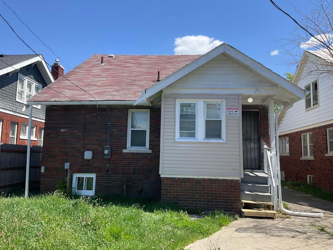 12701 Griggs Street Property Photo 3