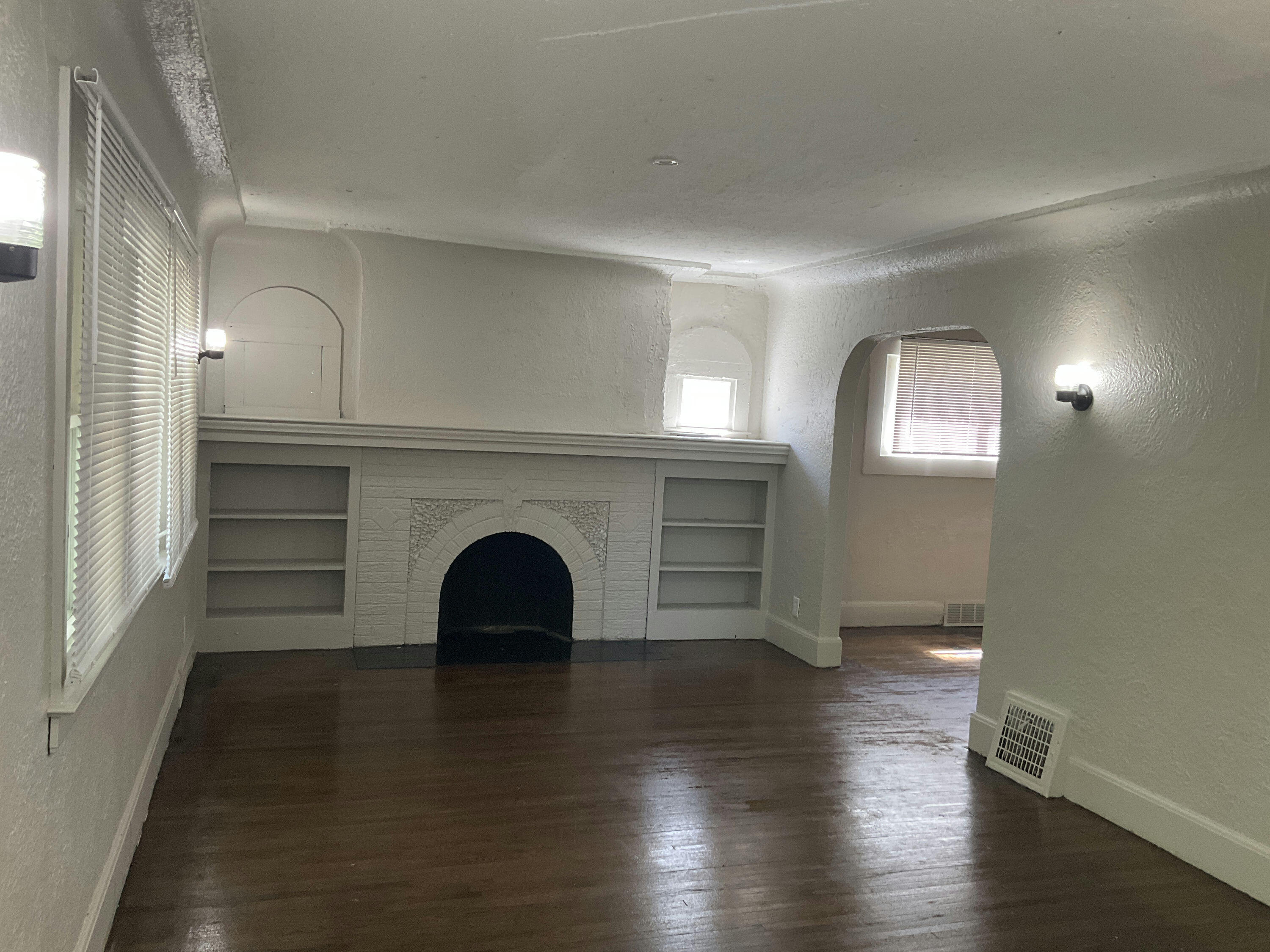 12701 Griggs Street Property Photo 7