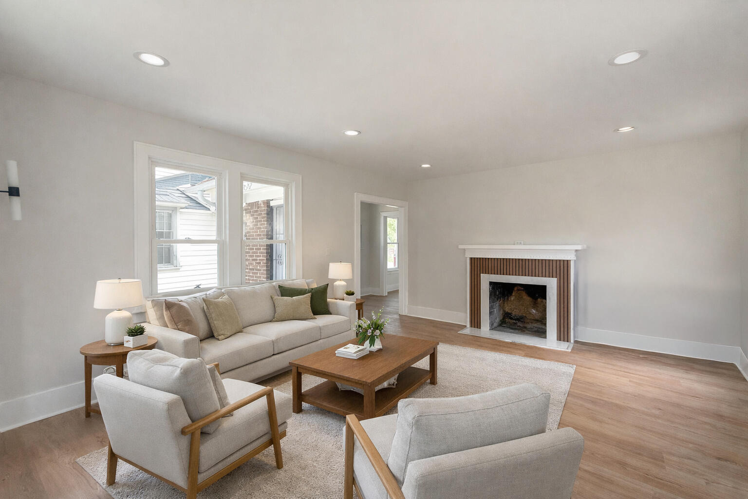15786 Rutherford Street Property Photo 2