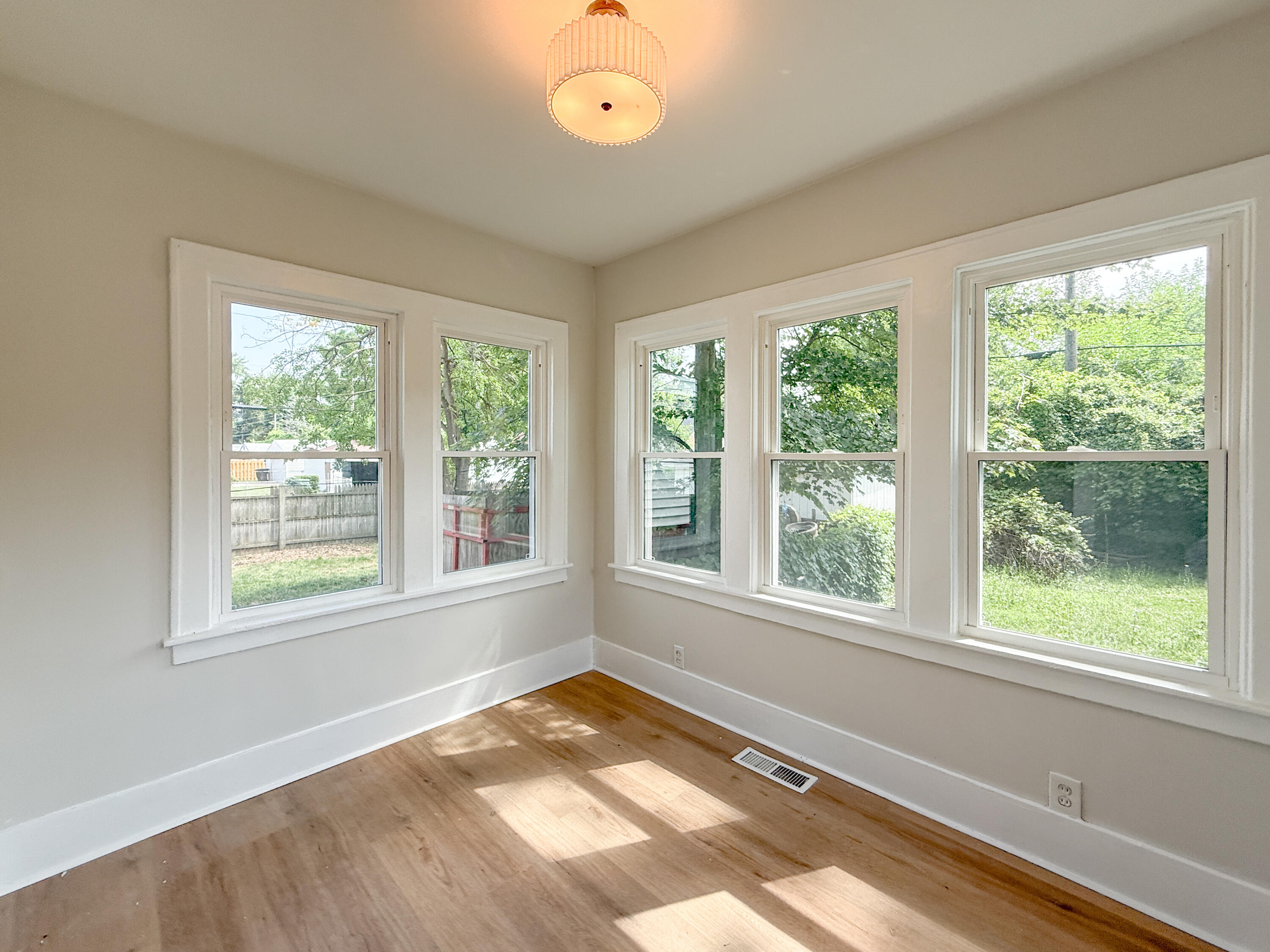 15786 Rutherford Street Property Photo 16