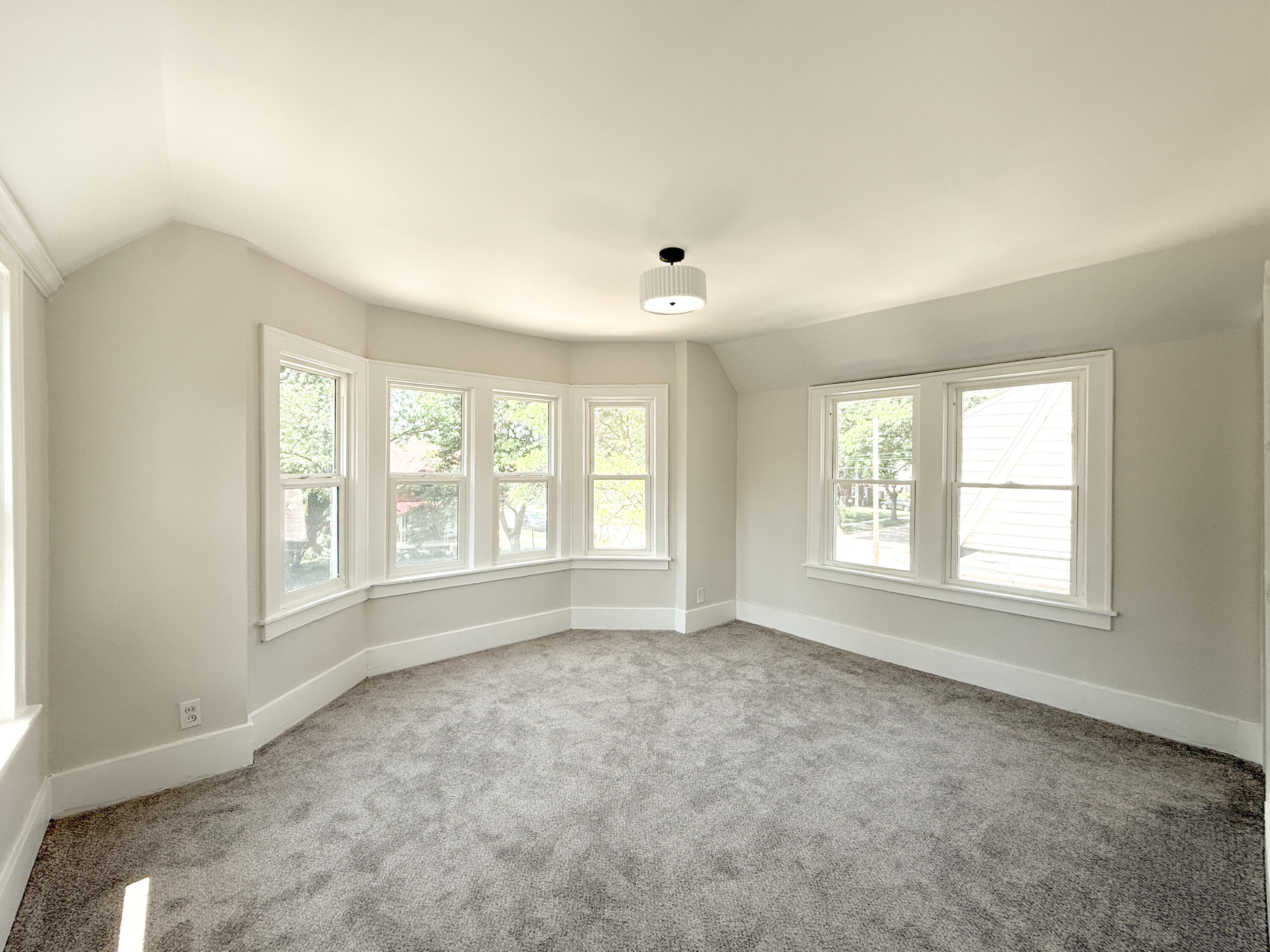 15786 Rutherford Street Property Photo 18