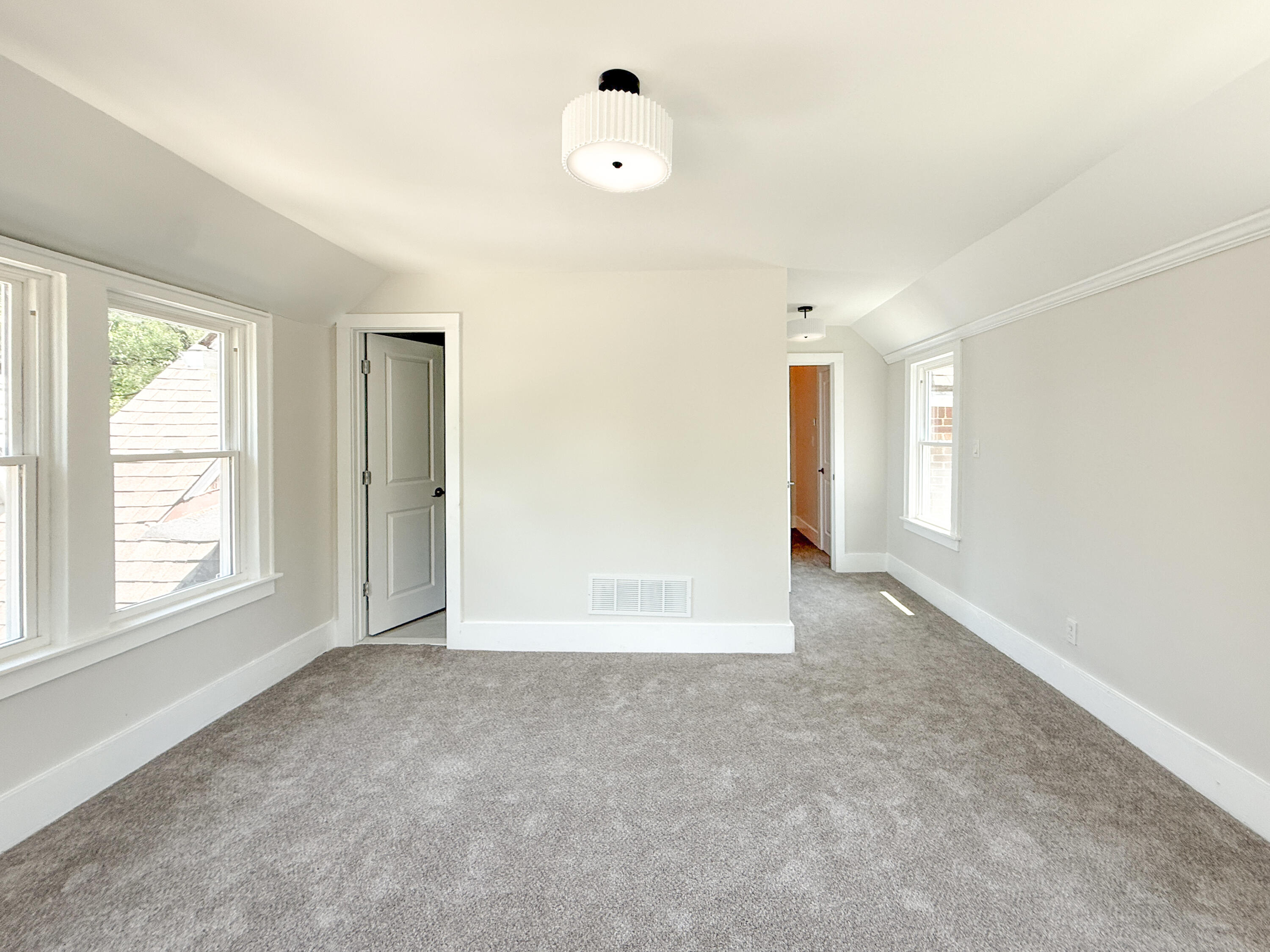 15786 Rutherford Street Property Photo 20