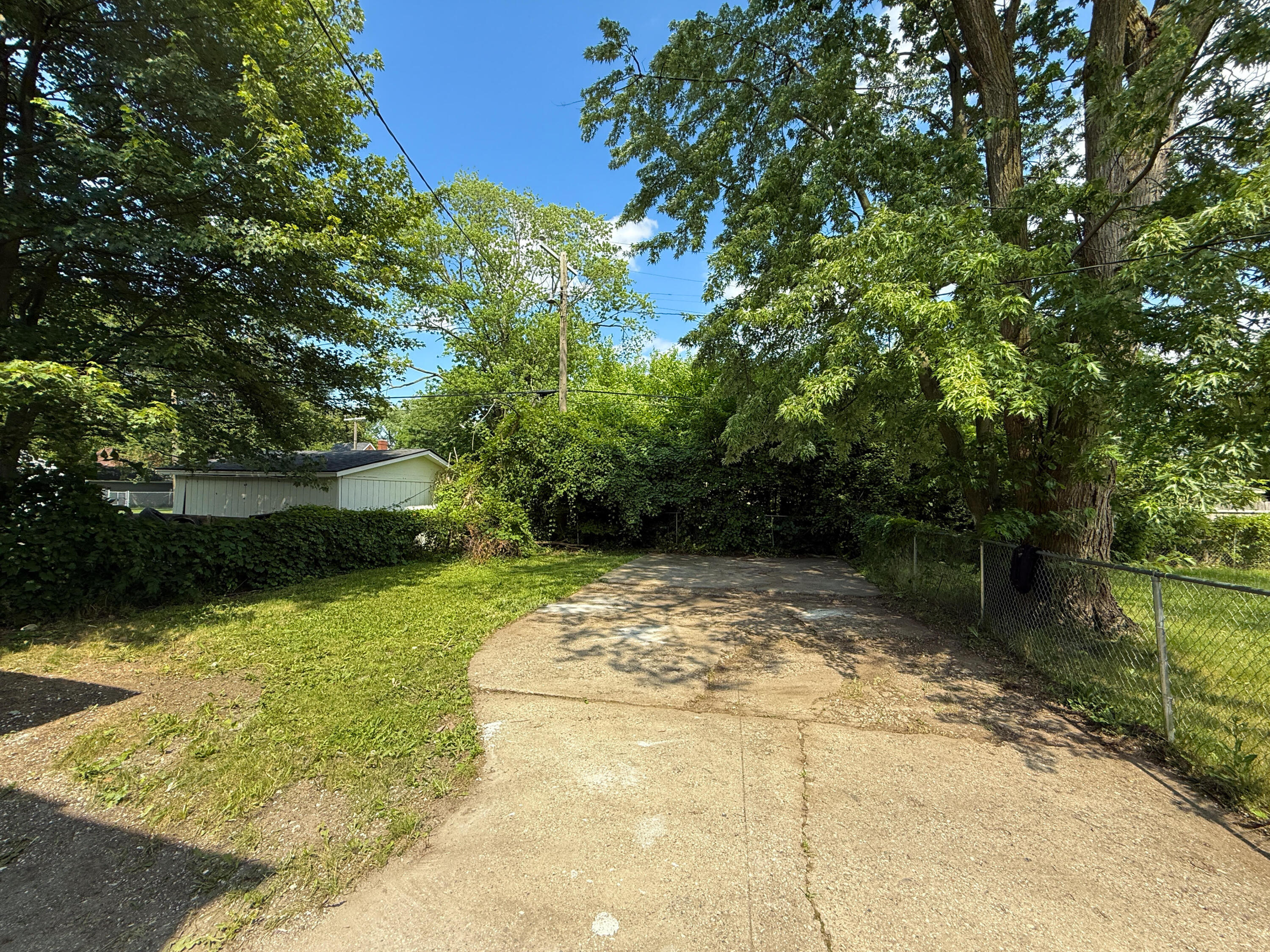 15786 Rutherford Street Property Photo 31