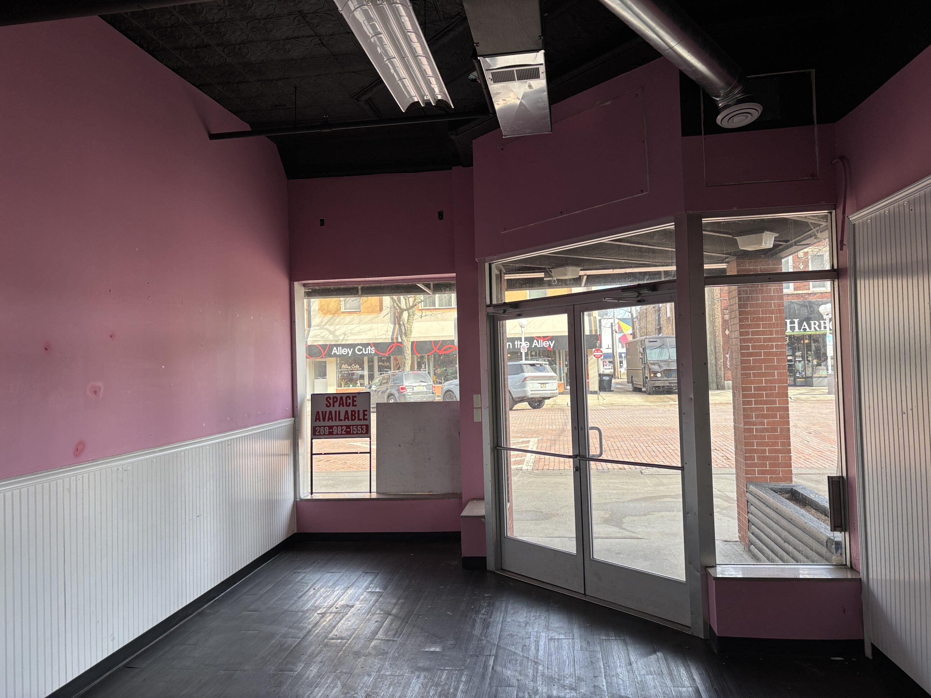 610 Broad Street Property Photo 2