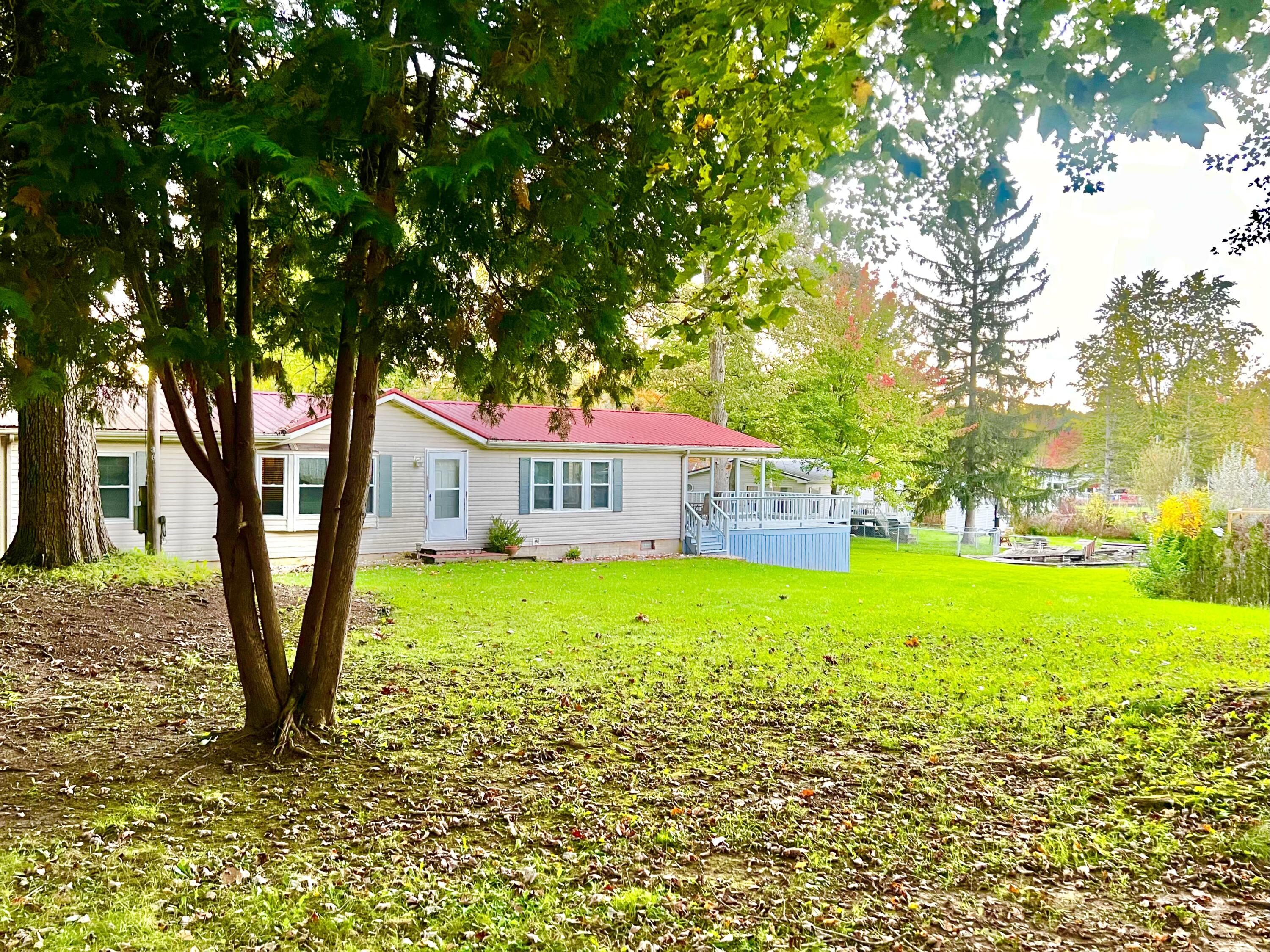 5482 Circle Drive Property Photo 1
