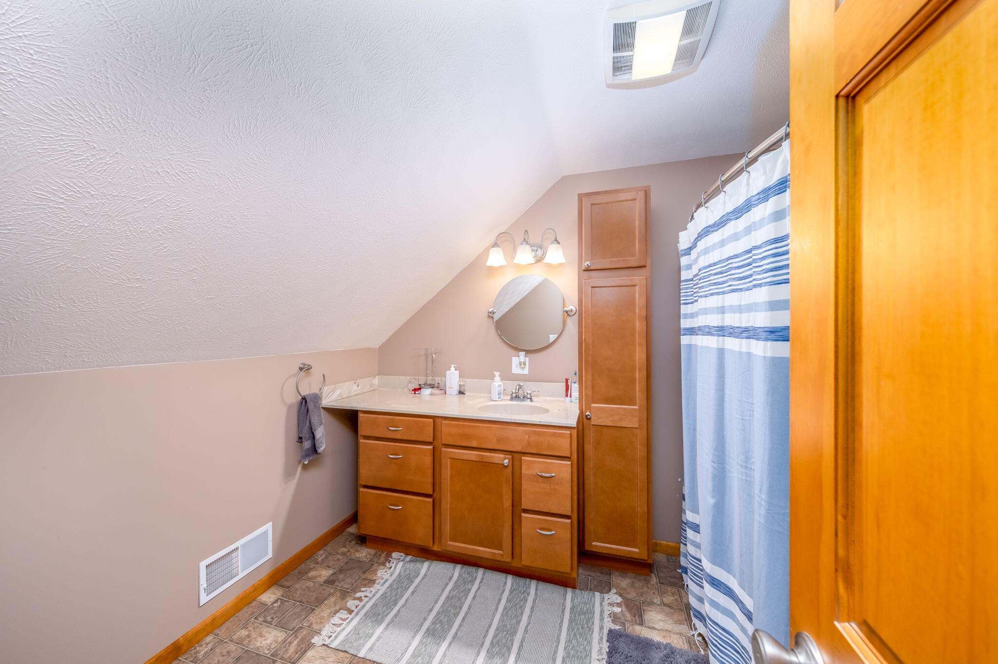 414 Maple Street Property Photo 26