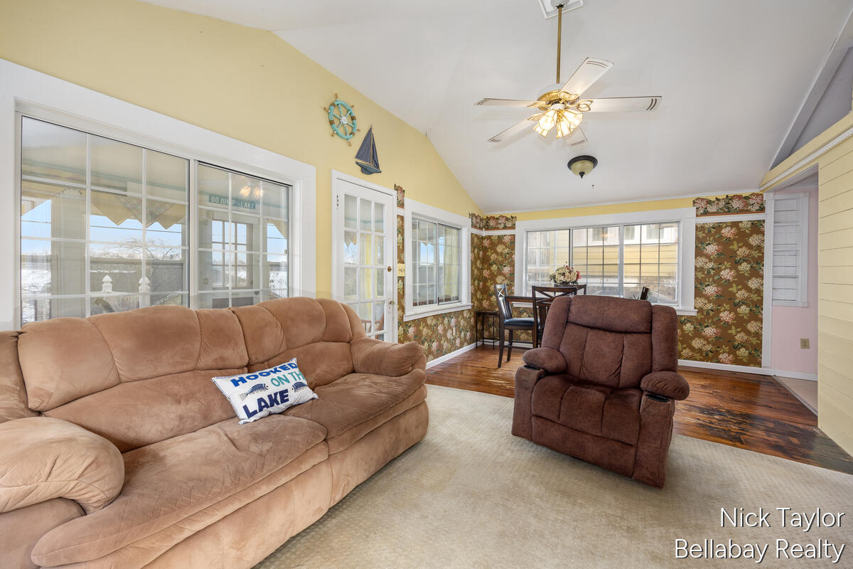 8198 Morrison Lake Gardens Property Photo 18