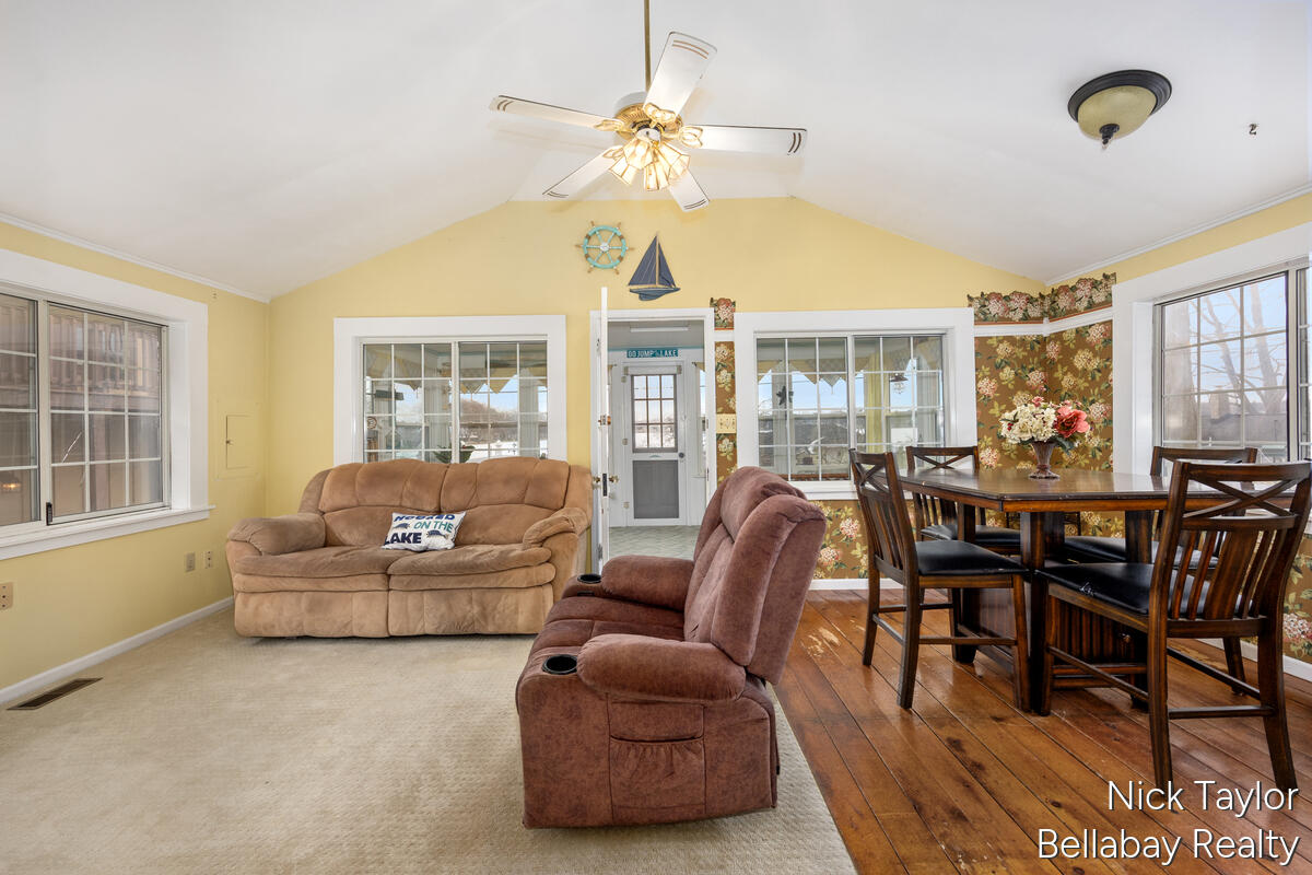 8198 Morrison Lake Gardens Property Photo 20