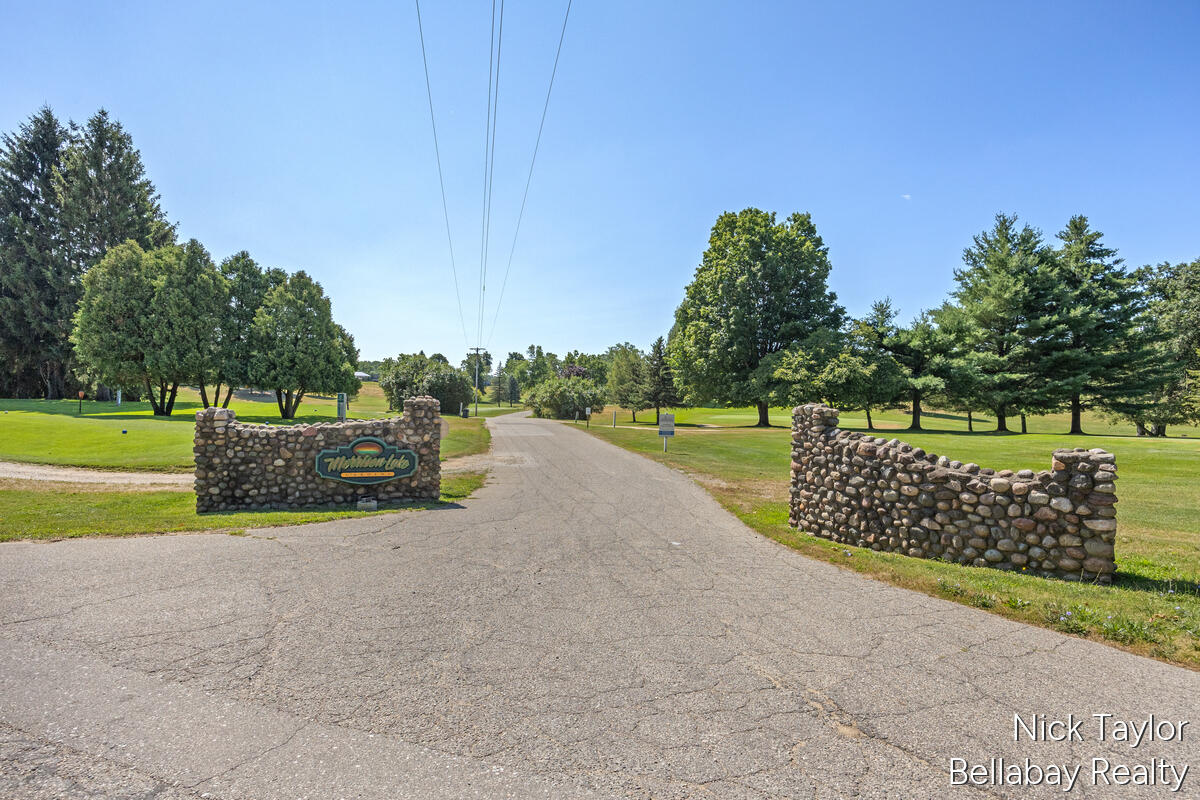 8198 Morrison Lake Gardens Property Photo 26
