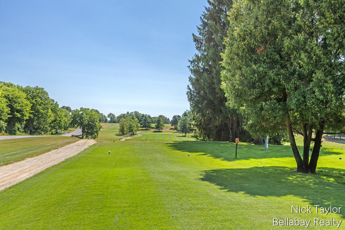 8198 Morrison Lake Gardens Property Photo 28