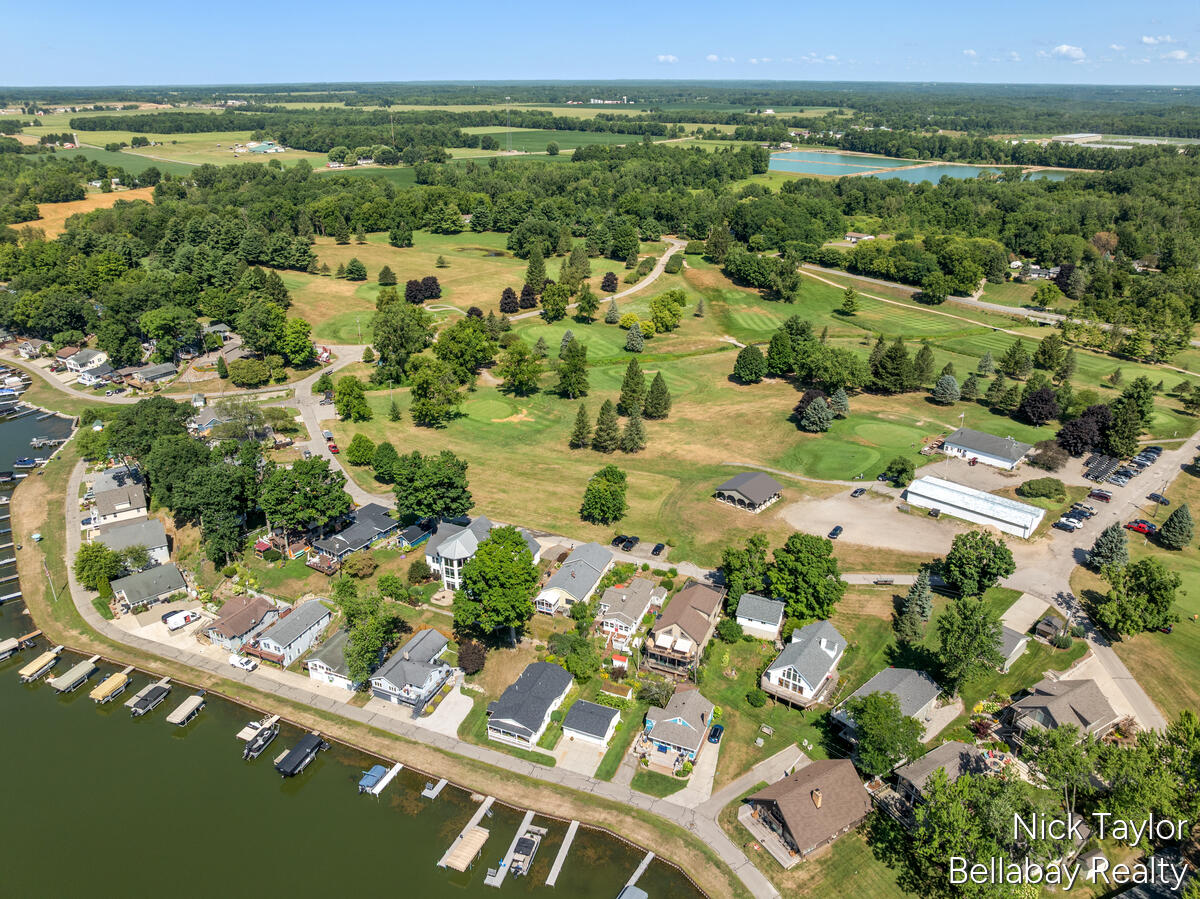 8198 Morrison Lake Gardens Property Photo 33