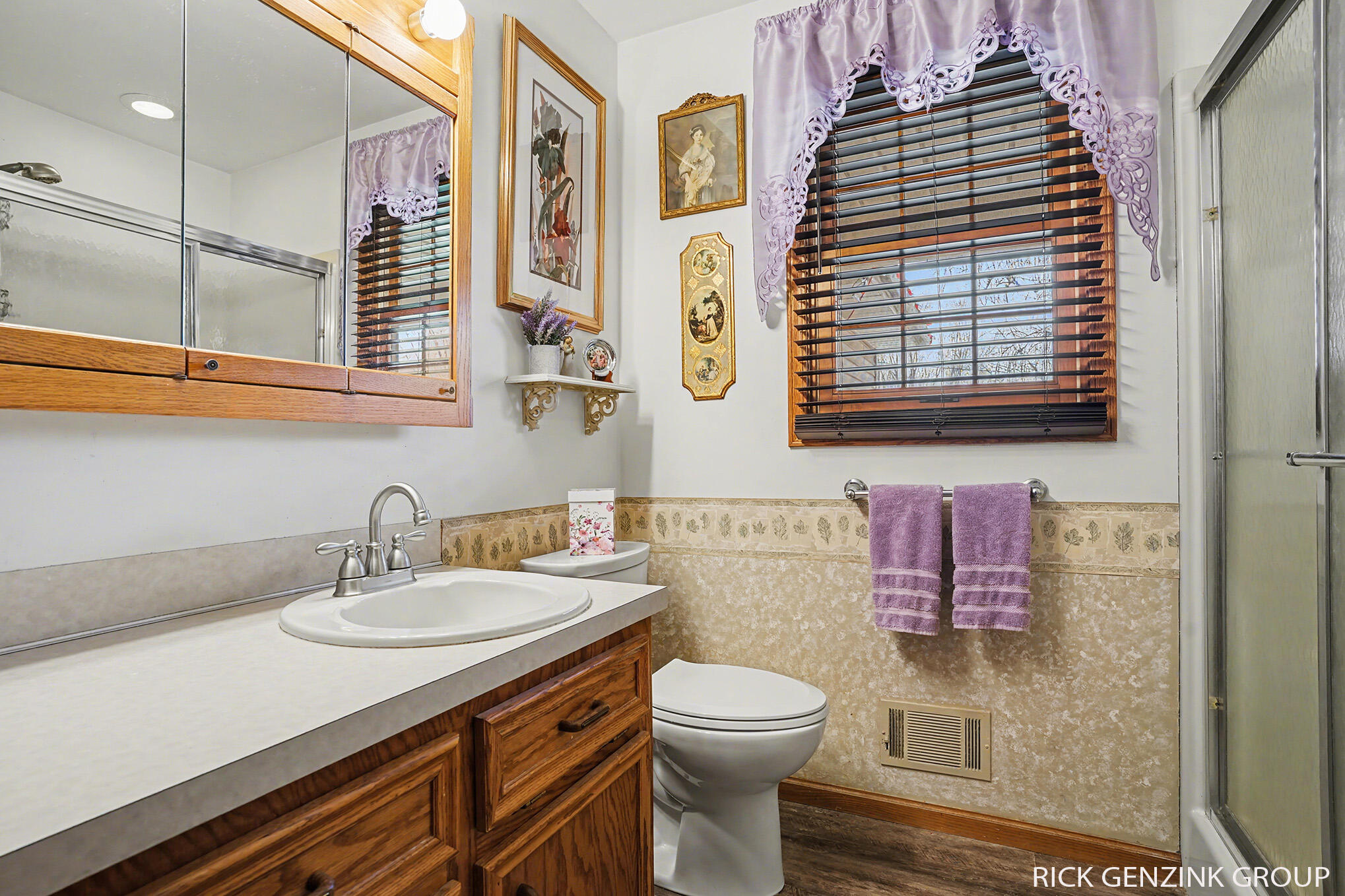 6260 Pine Crest Drive Property Photo 10