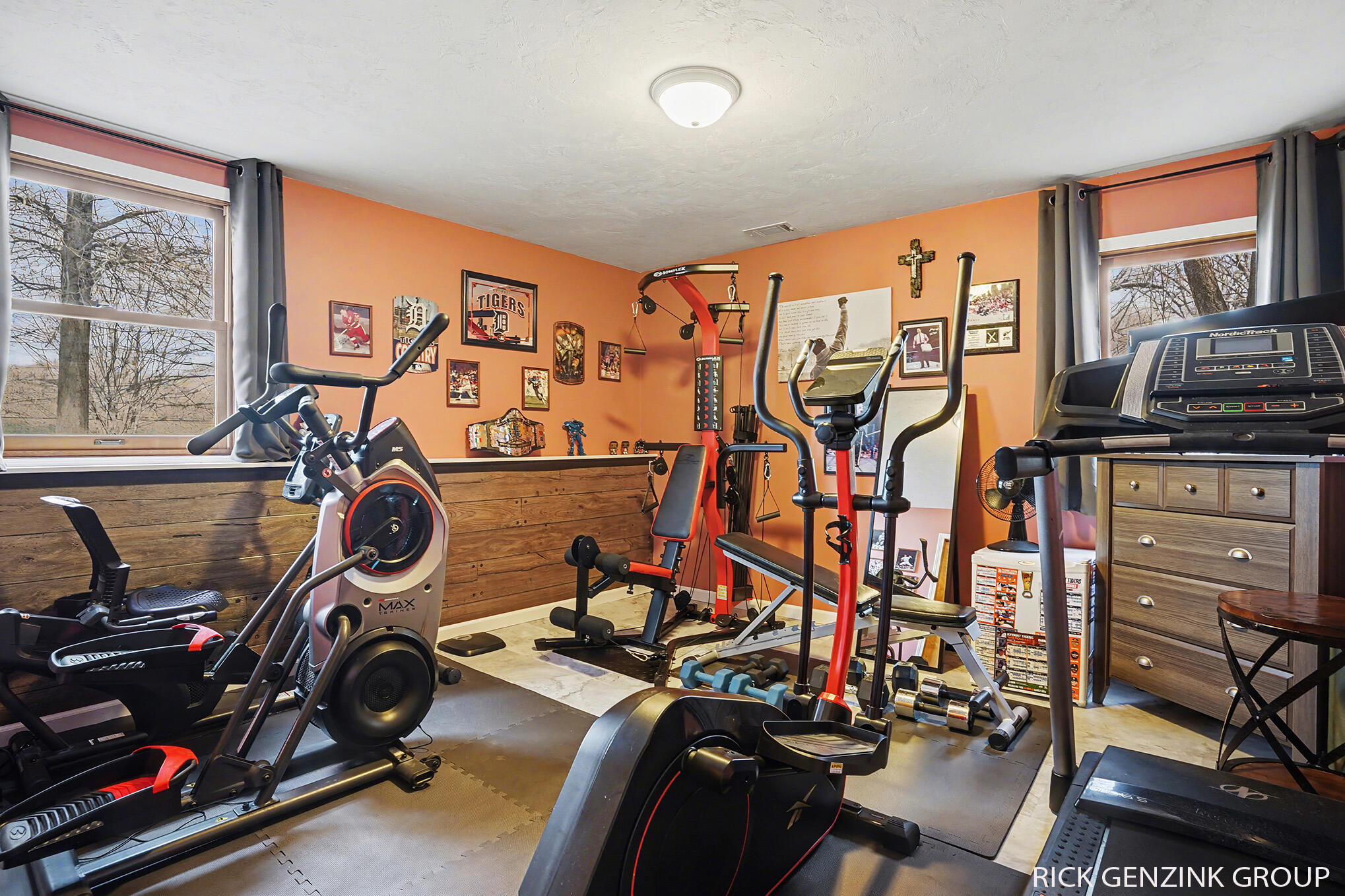 6260 Pine Crest Drive Property Photo 18