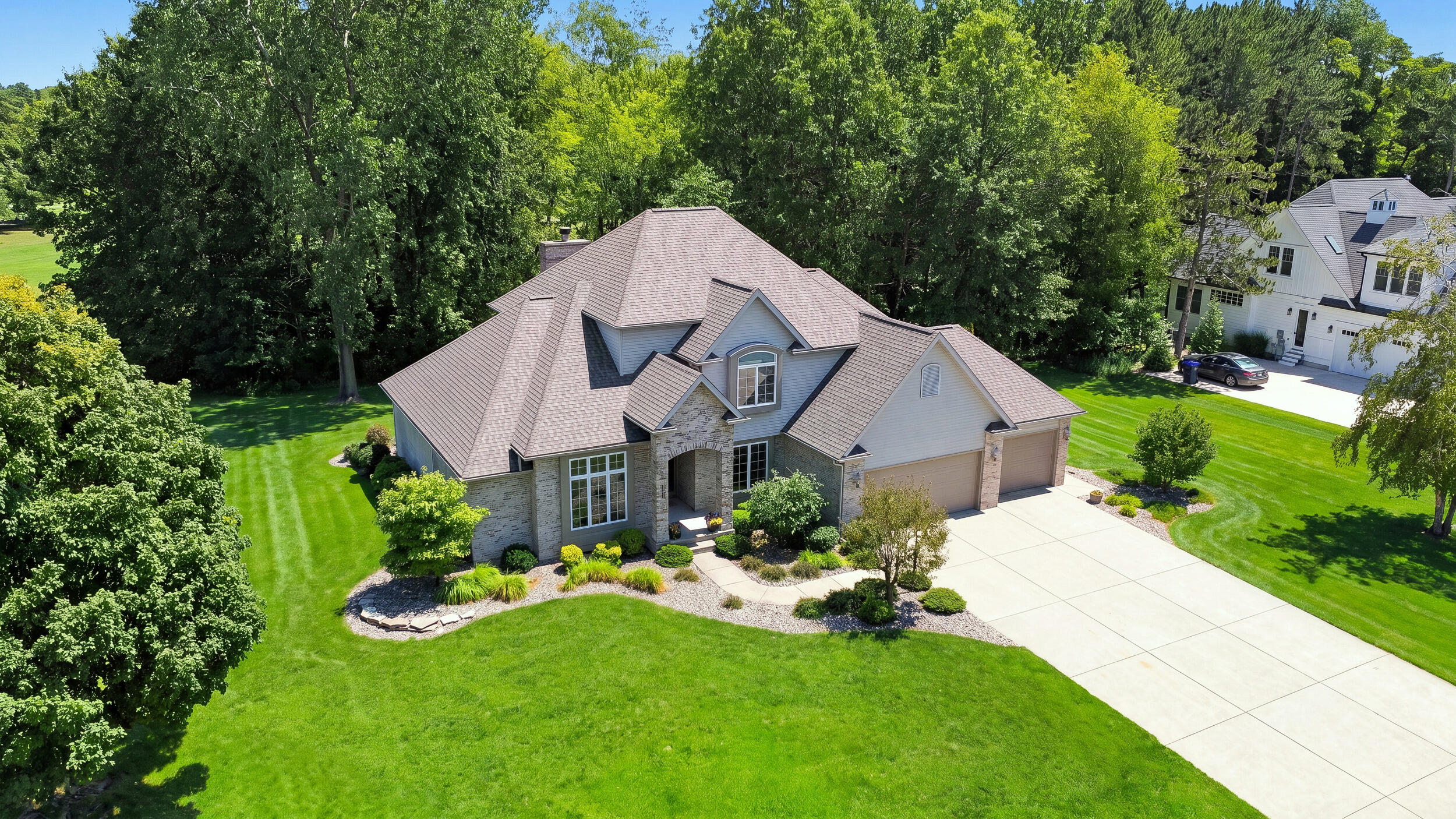 9847 Quail Run Court Property Photo 3