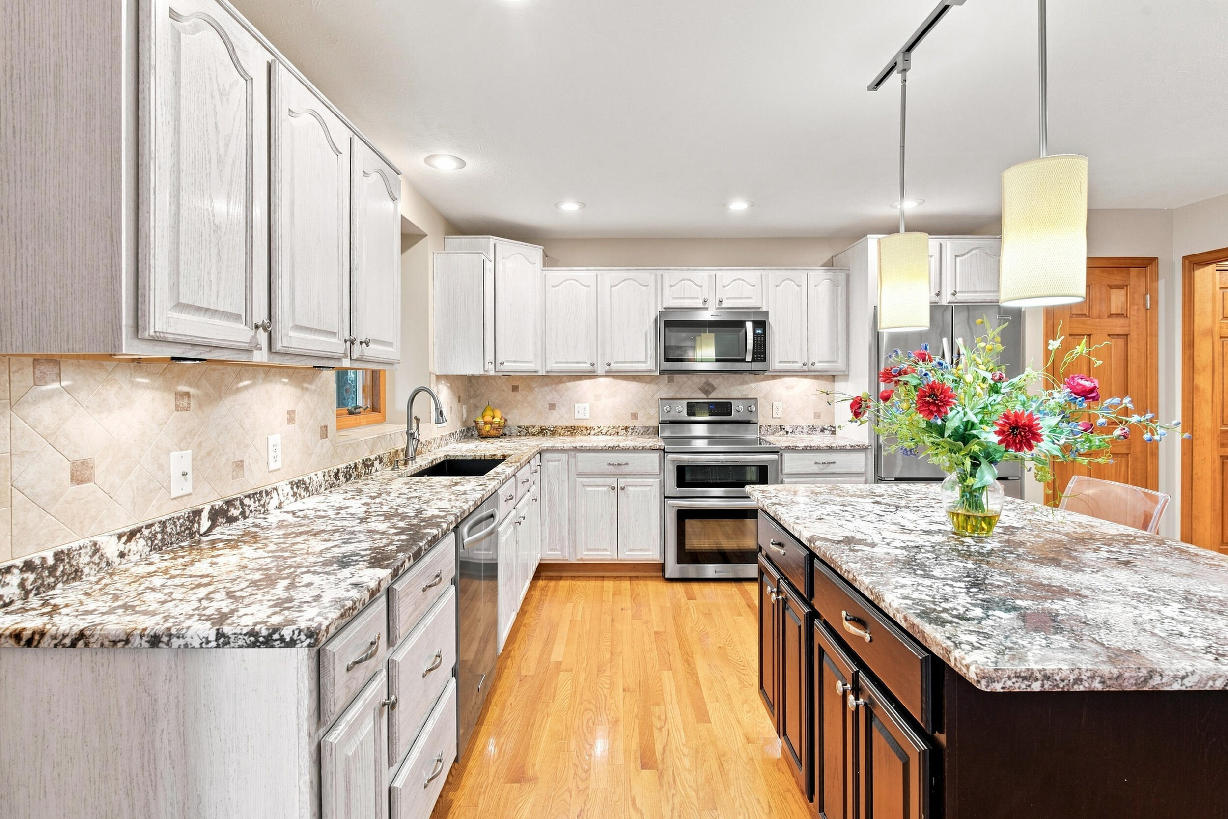 9847 Quail Run Court Property Photo 4