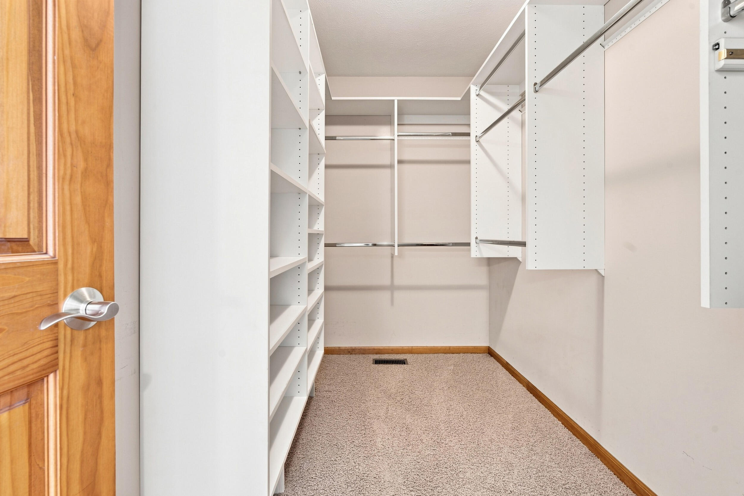 9847 Quail Run Court Property Photo 24
