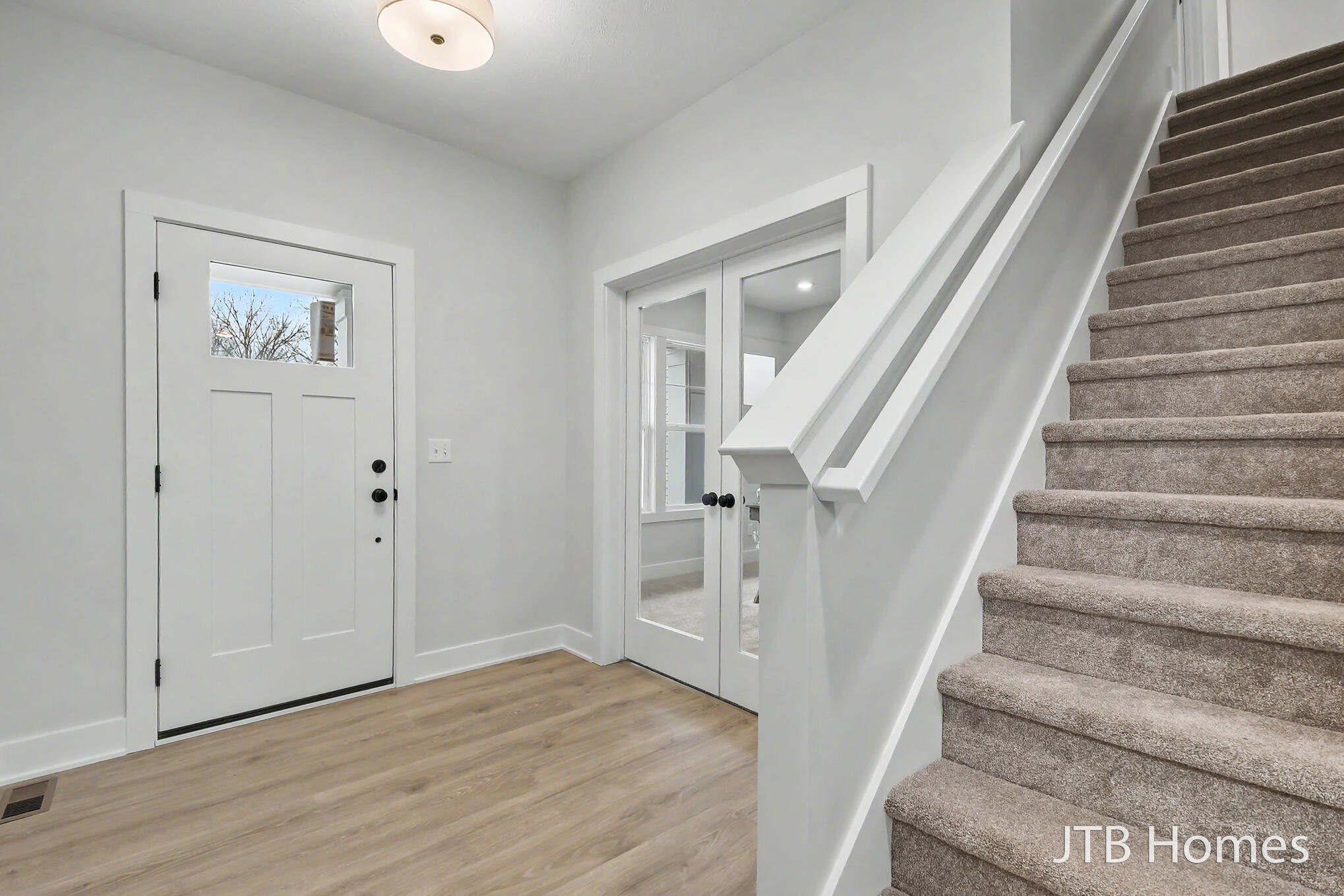 5911 Valley Point Drive Se Property Photo 18