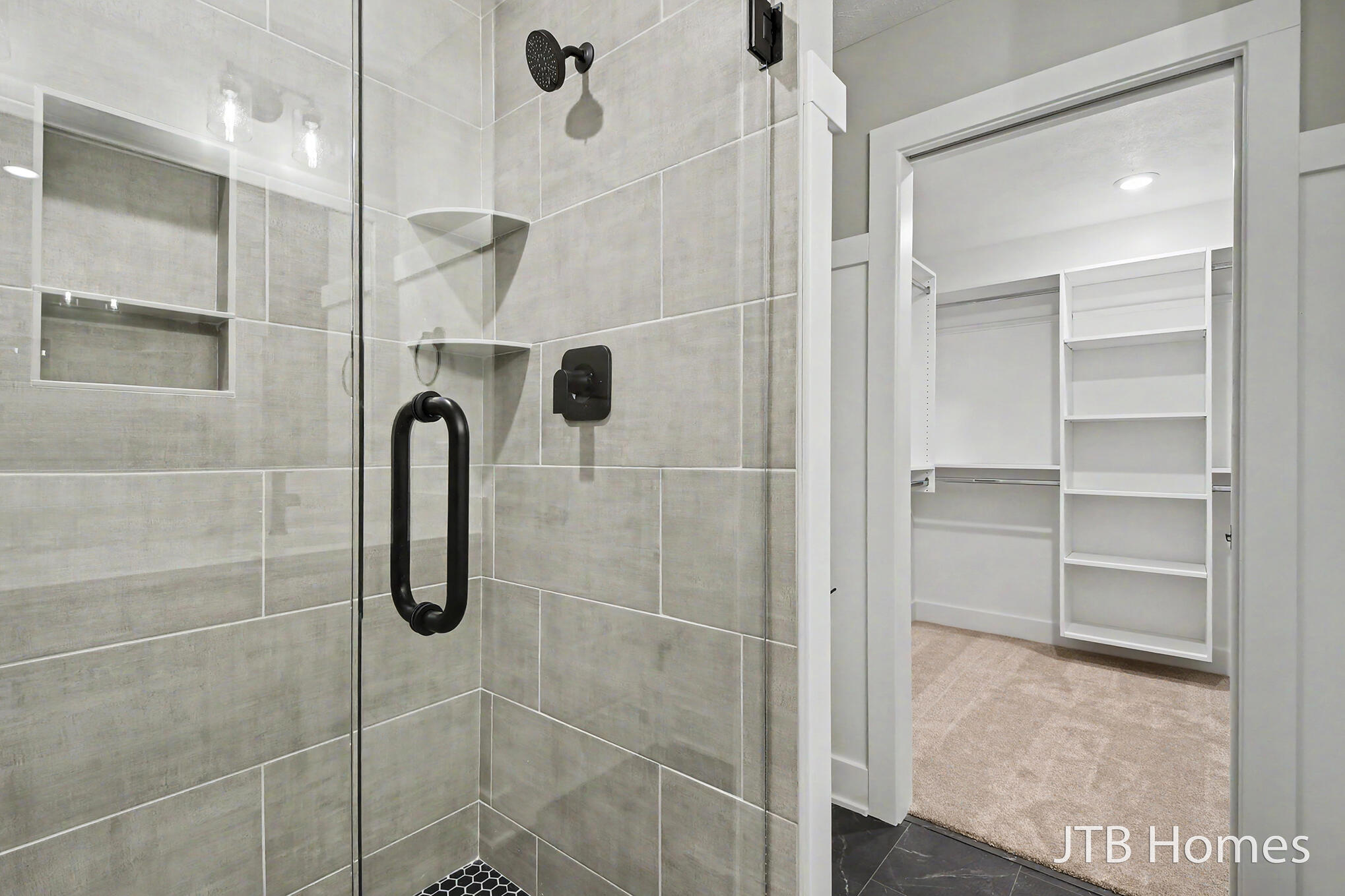 5911 Valley Point Drive Se Property Photo 21