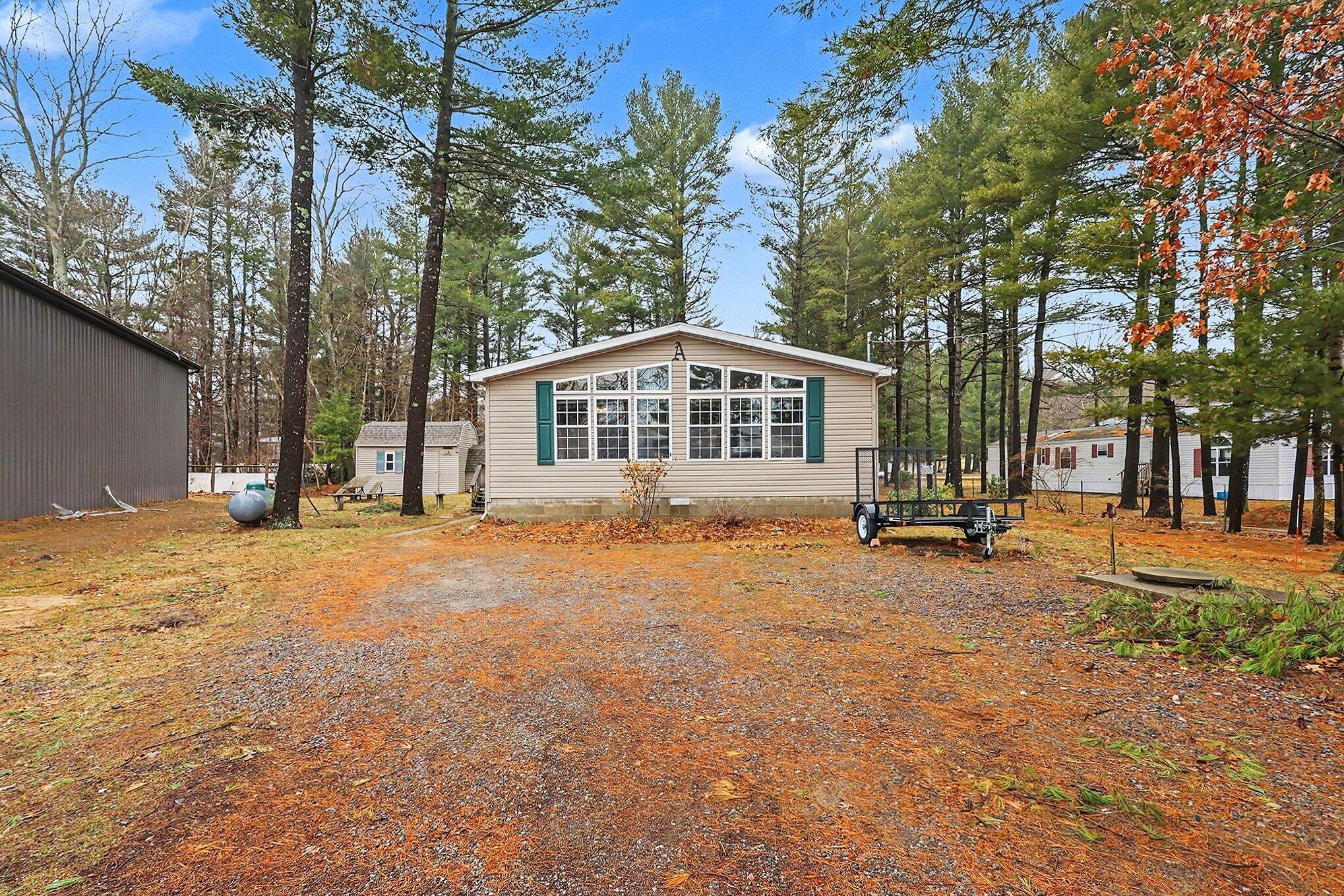 1799 N Lakeview Drive Property Photo 1
