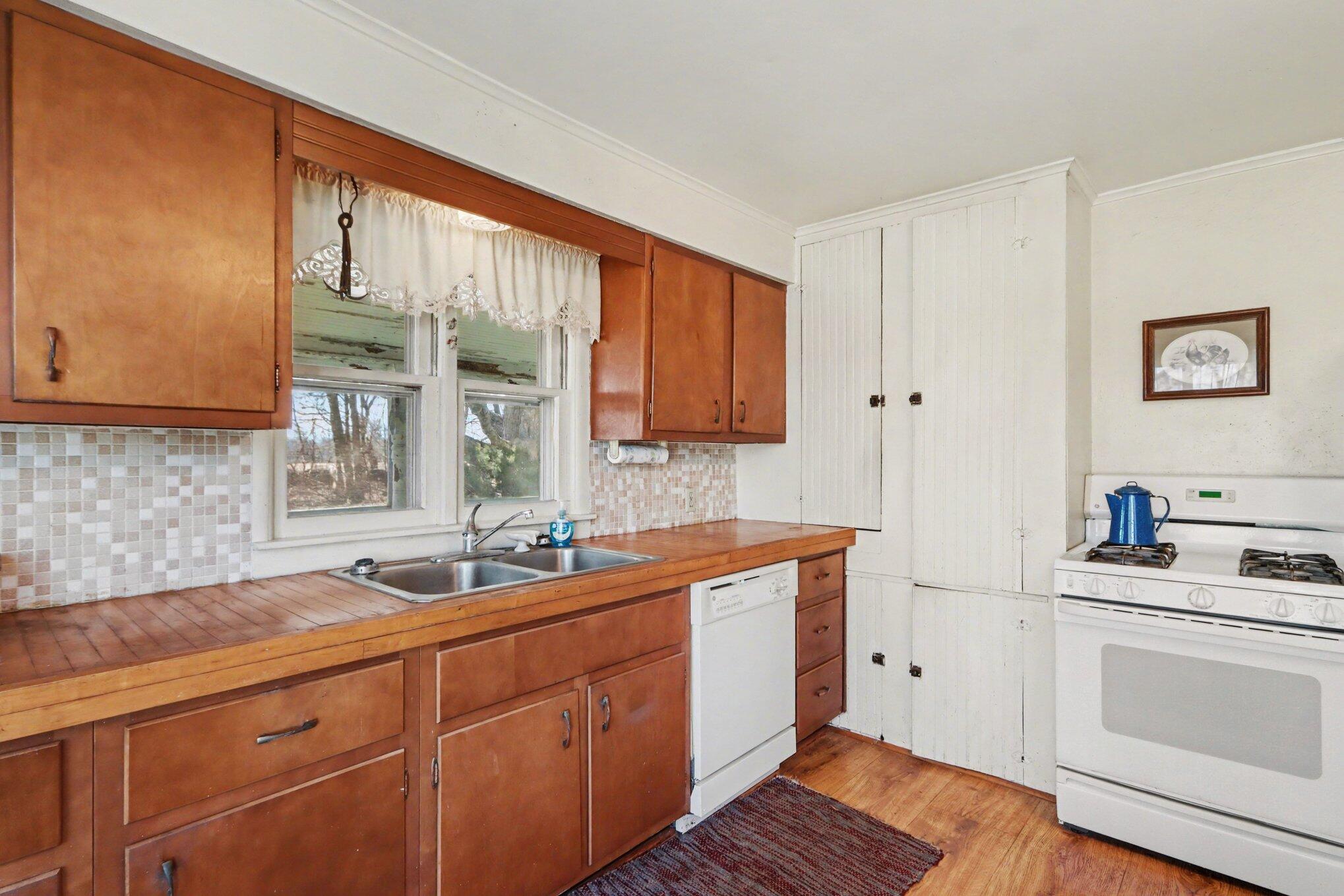 8004 W W Avenue Property Photo 6