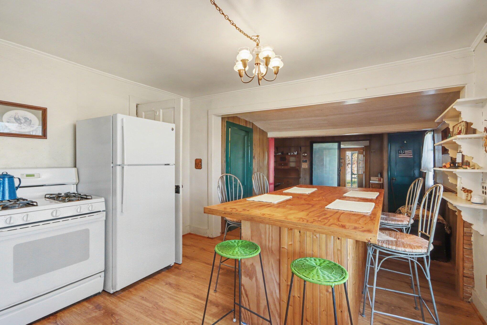 8004 W W Avenue Property Photo 7
