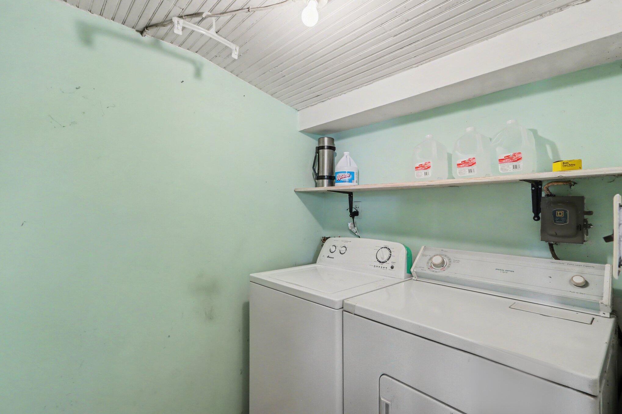 8004 W W Avenue Property Photo 16