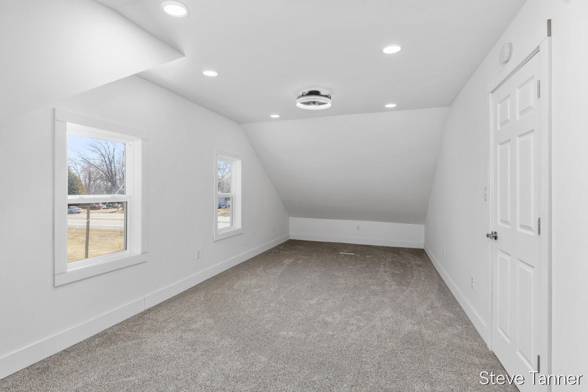 5423 E Howard City-edmore Property Photo 27