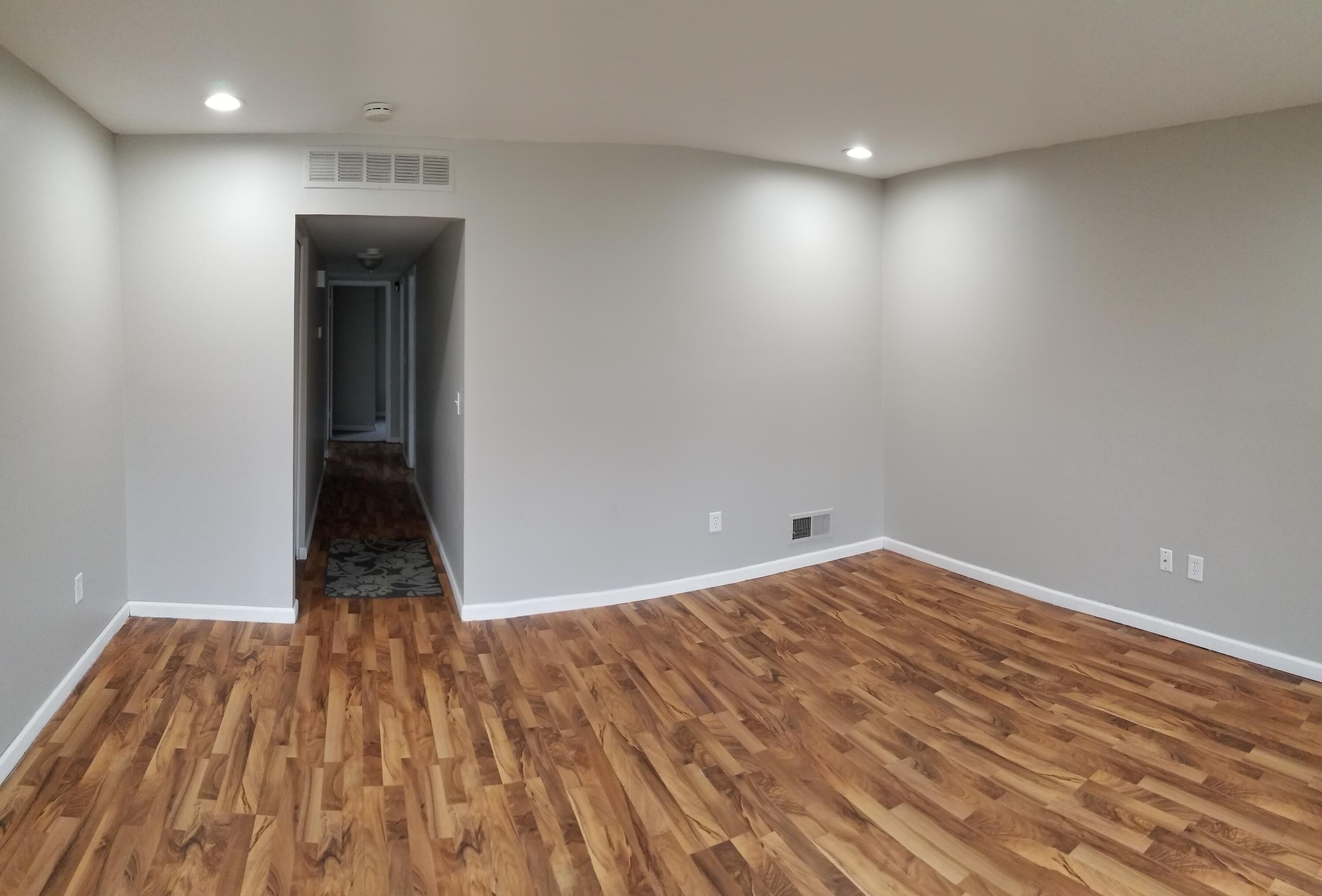 100 W Harwood Avenue Property Photo 4