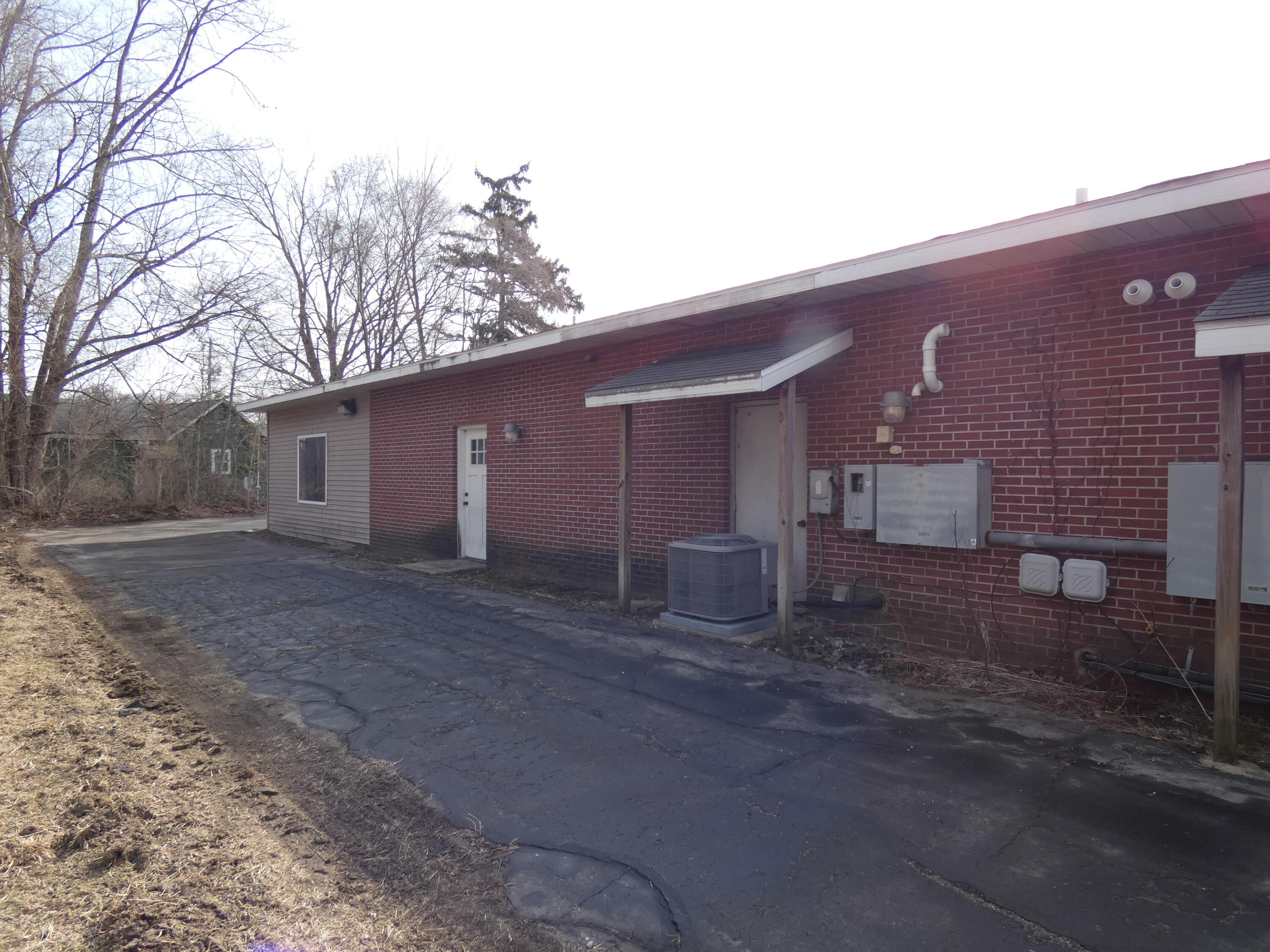 1211 E Napier Avenue Property Photo 5