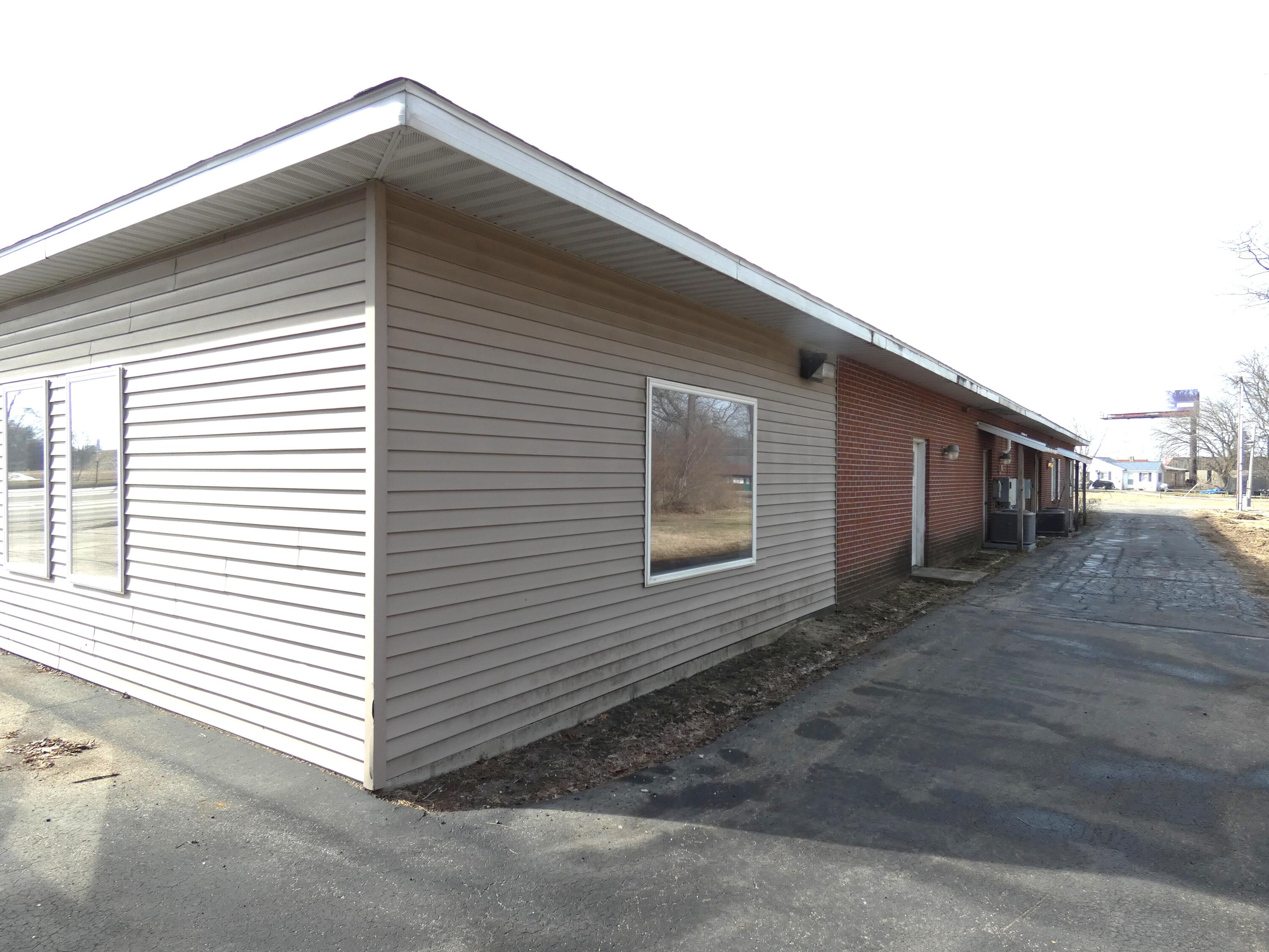 1211 E Napier Avenue Property Photo 6
