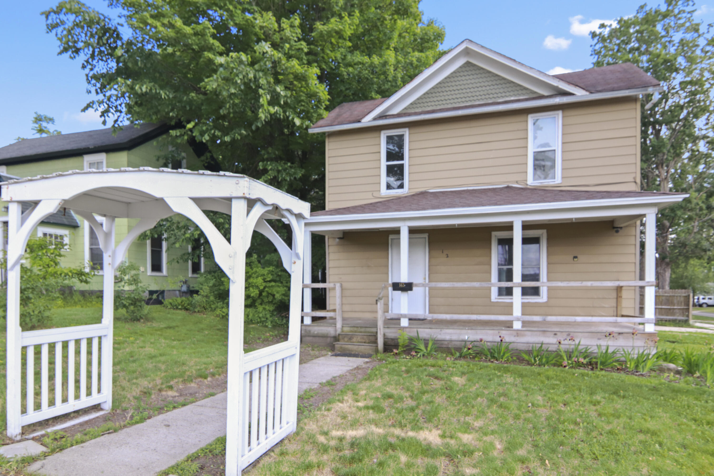 112 Howard Street Property Photo 2