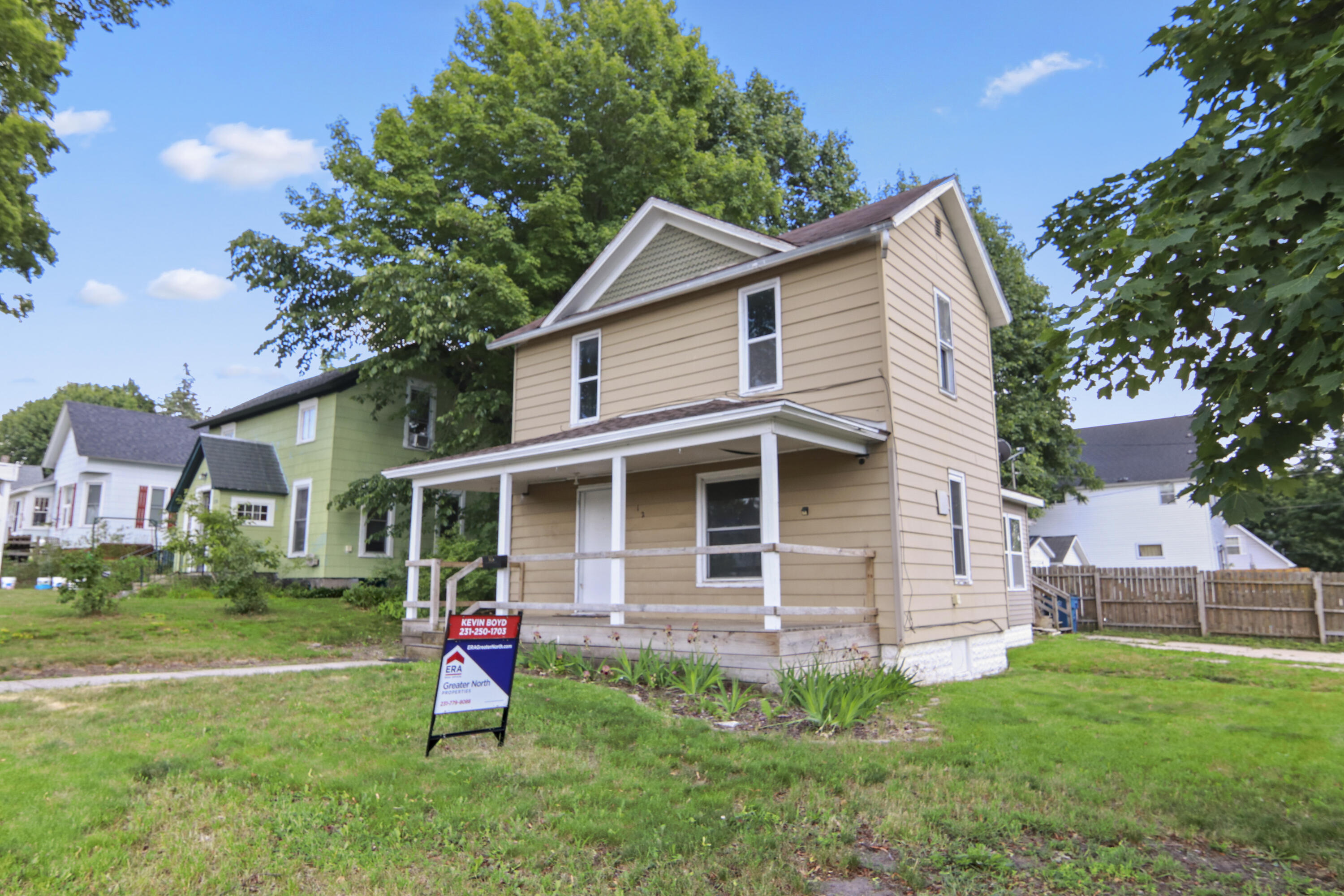112 Howard Street Property Photo 3