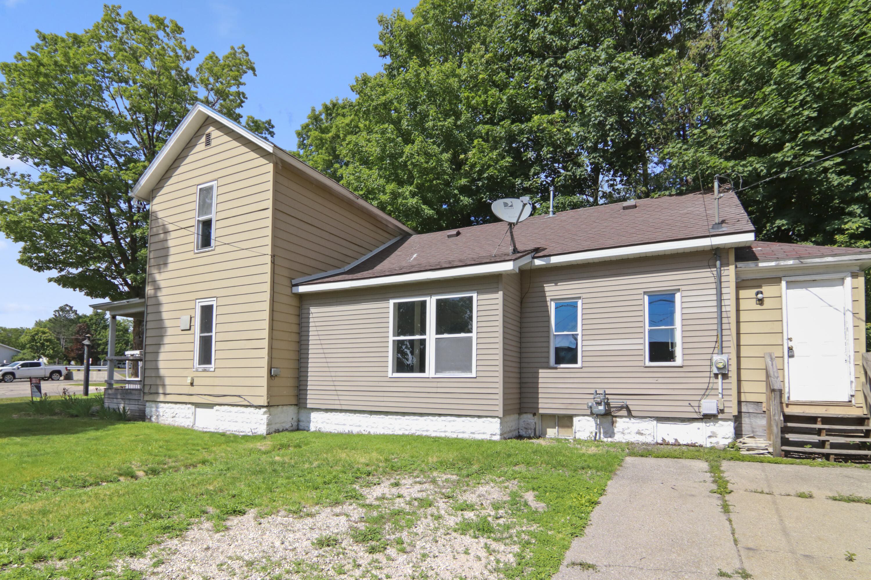 112 Howard Street Property Photo 4