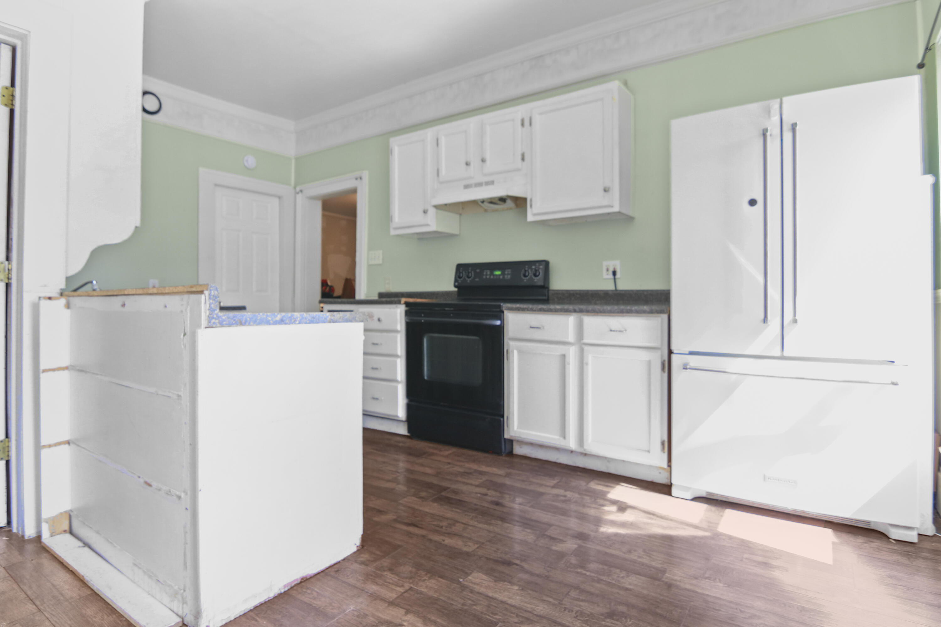 112 Howard Street Property Photo 7