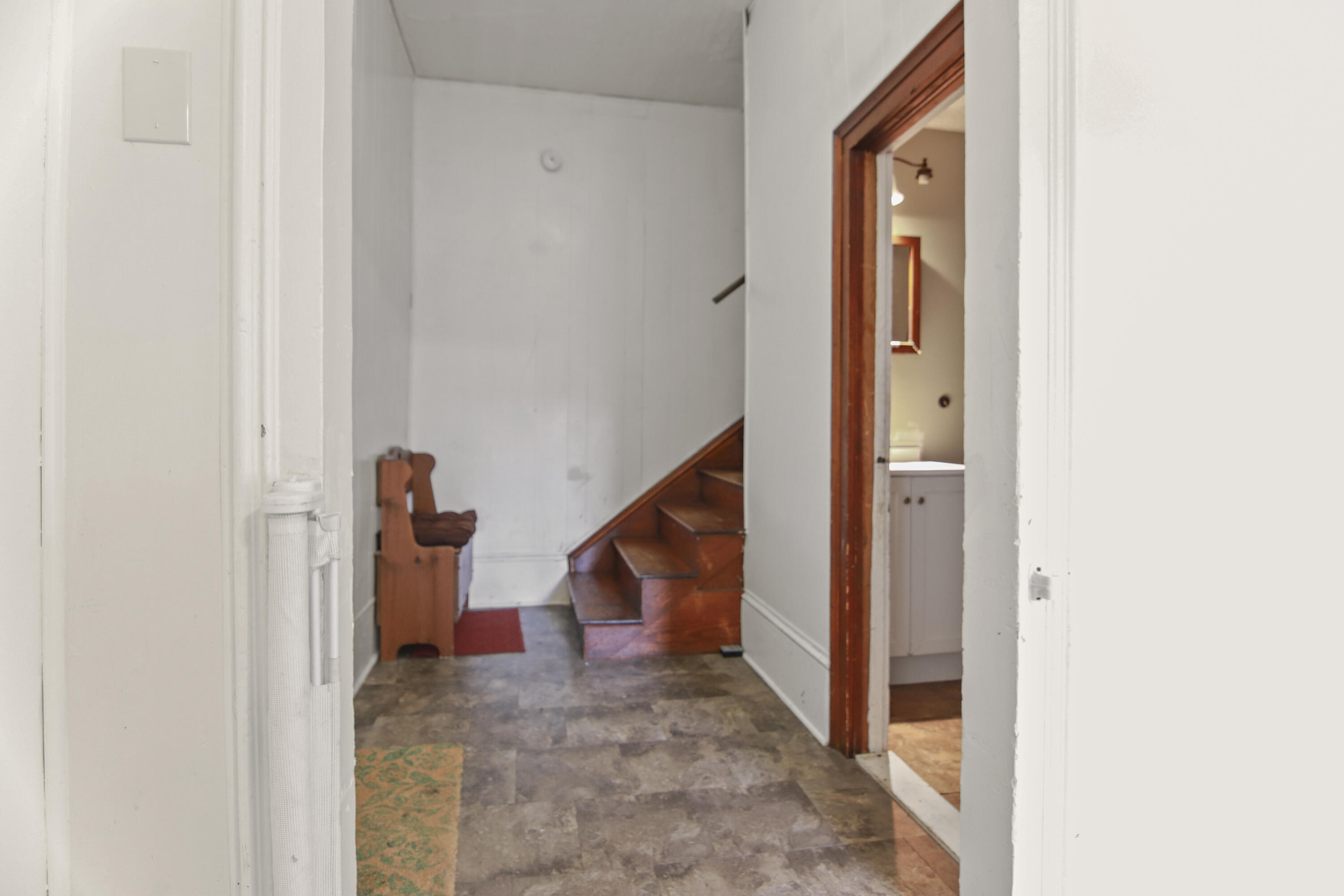 112 Howard Street Property Photo 23