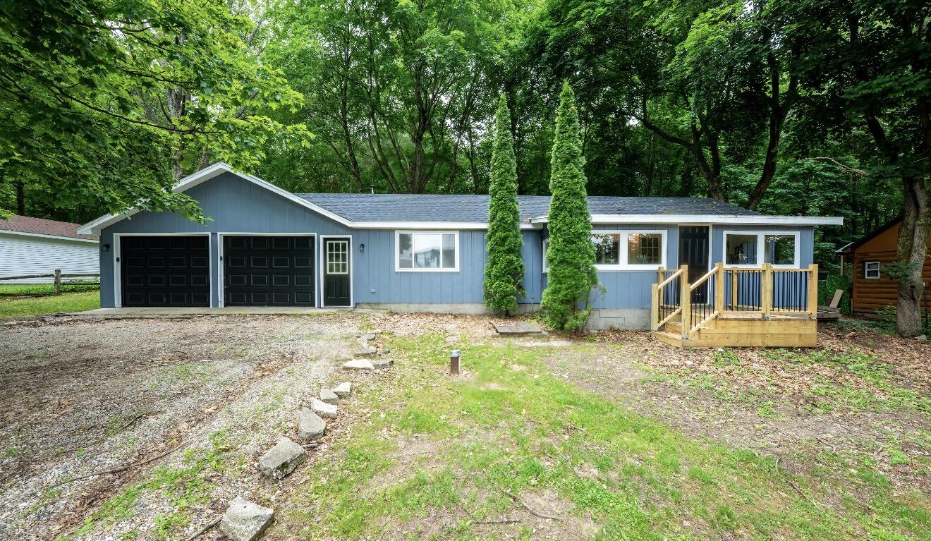 8324 Je Ne Be Drive Ne Property Photo 1