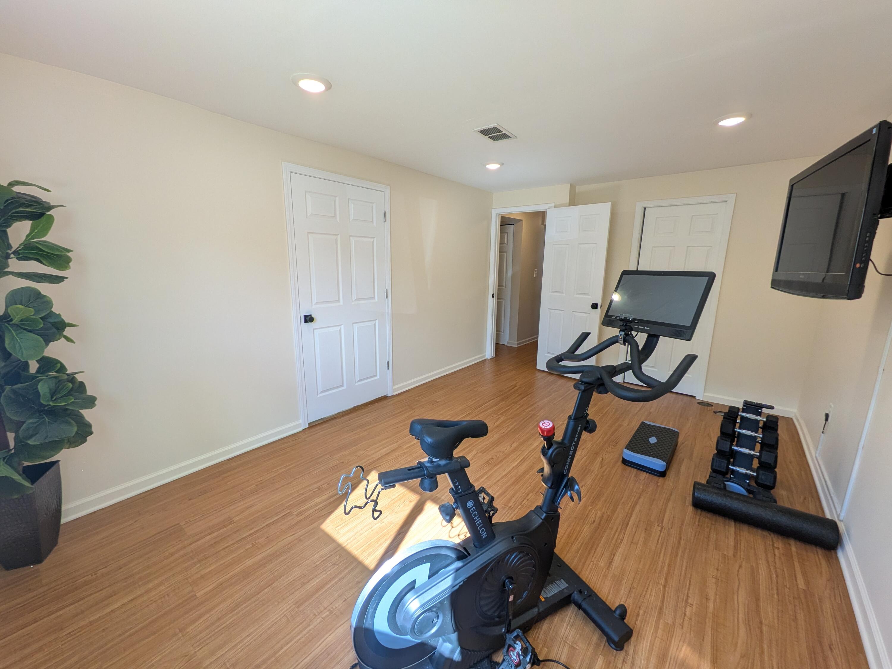 18298 Alvaro Avenue Property Photo 32