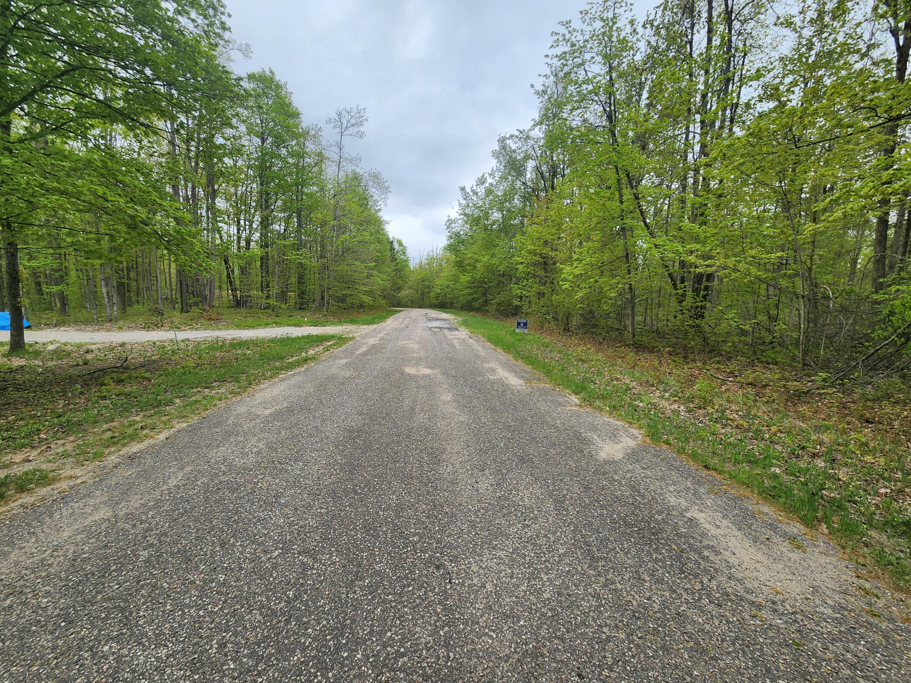Valleyridge Circle Property Photo 2