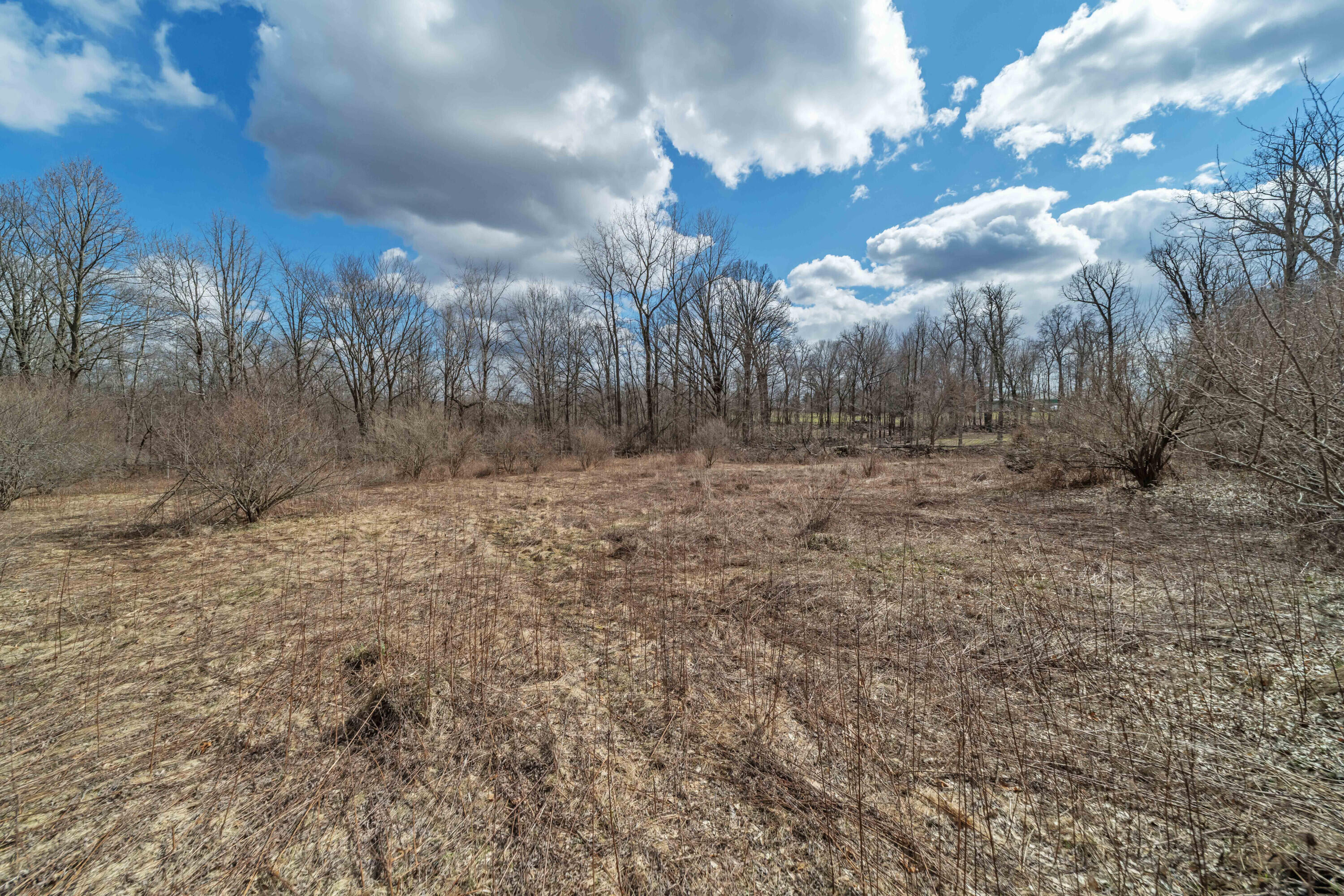 2725 S Duck Lake Road Property Photo 7
