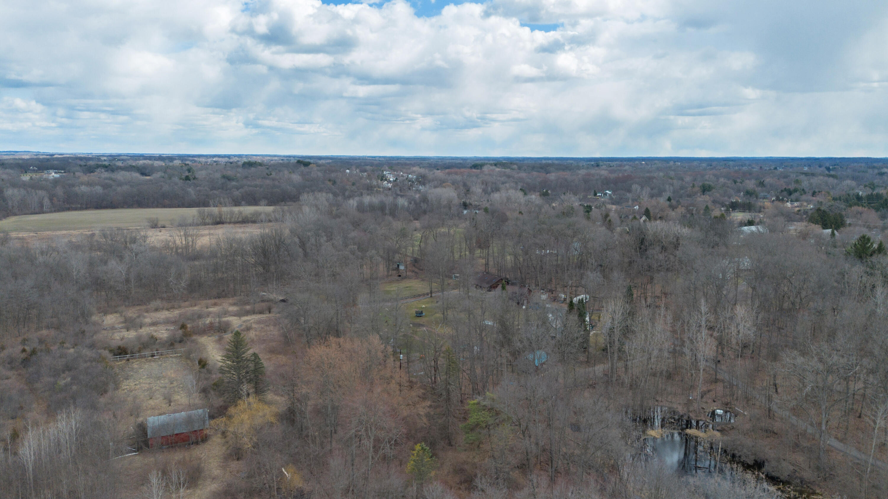 2725 S Duck Lake Road Property Photo 13